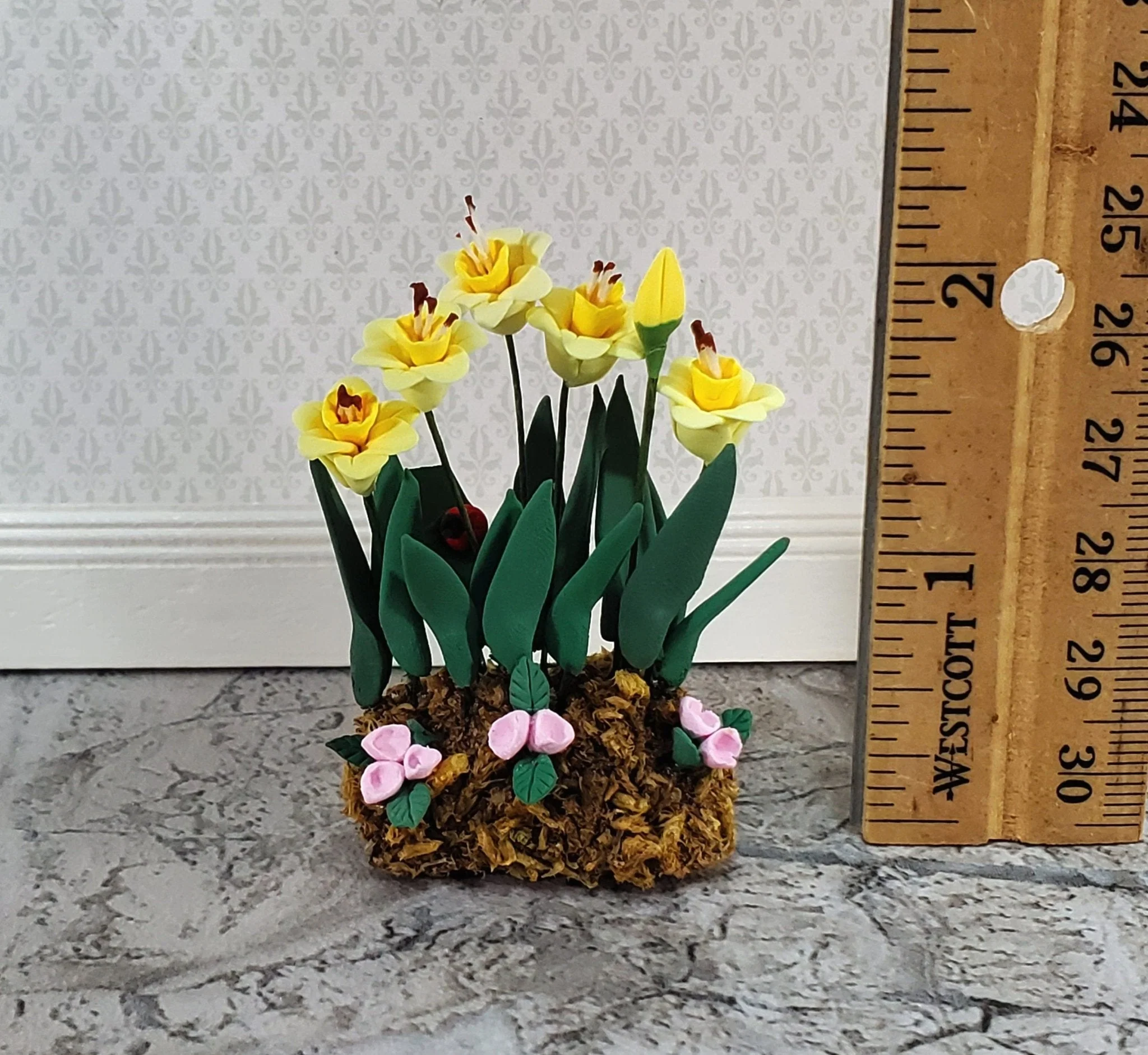 Dollhouse Daffodils Flower Bed Border Yellow 1:12 Scale Miniature Garden - Image 5