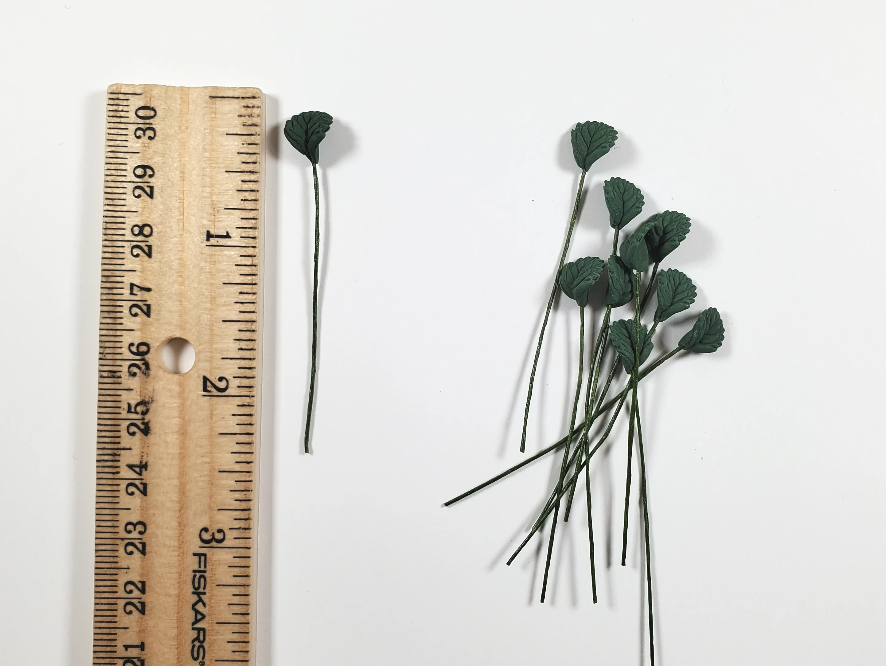 Dollhouse Dark Green Serrated Leaves Long Stem Set of 10 1:12 Scale Miniature - Image 3