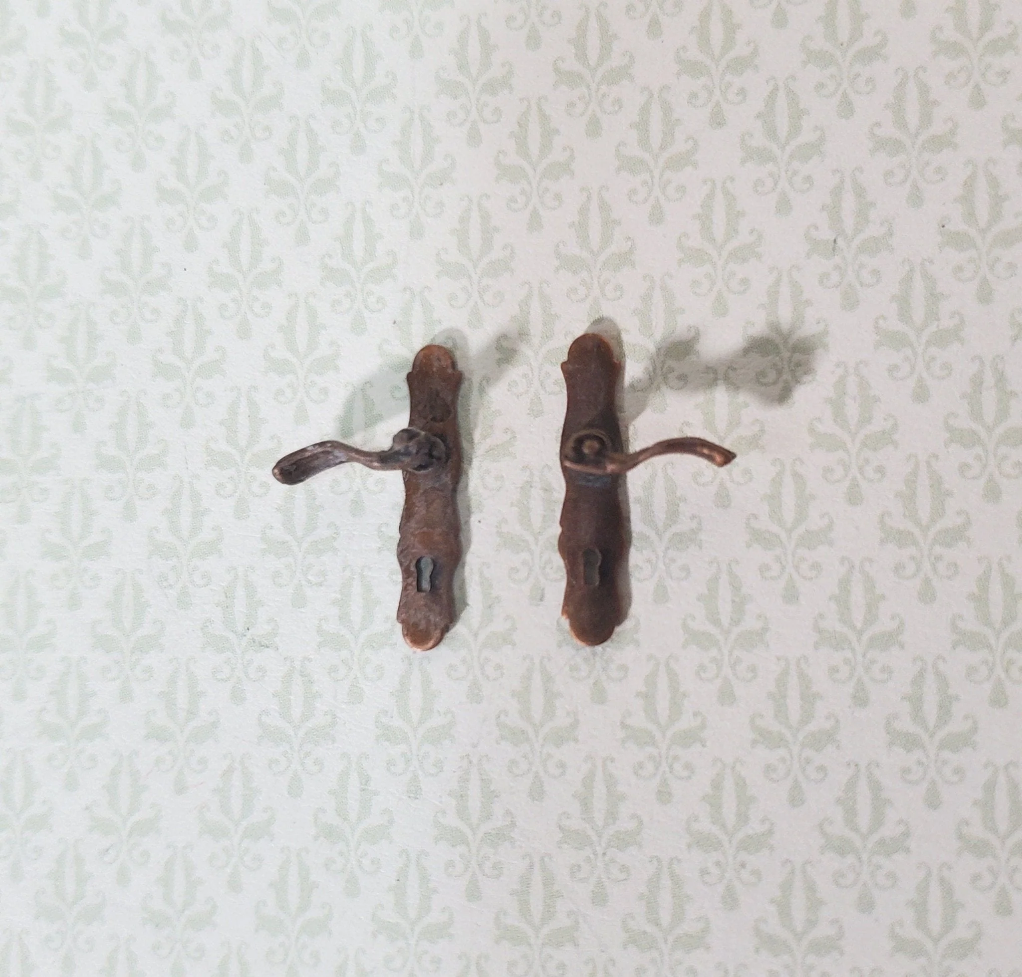 Dollhouse Door Handles Bronze x2 French Lever Style 1:12 Scale Miniatures CLA05580