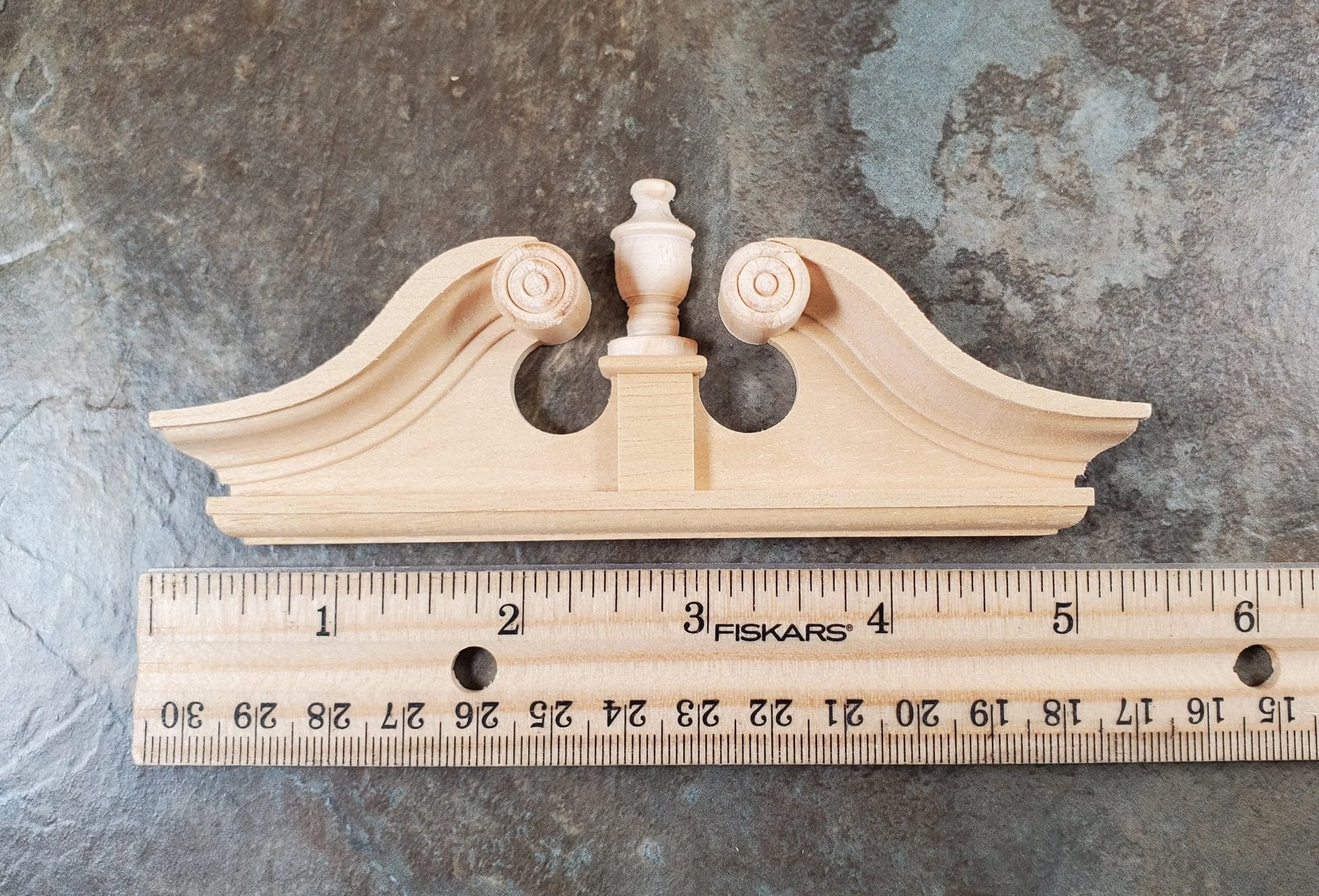 Dollhouse Door Pediment Wood Ram's Head Style 1:12 Scale Miniature 5.25 " Long - Image 3