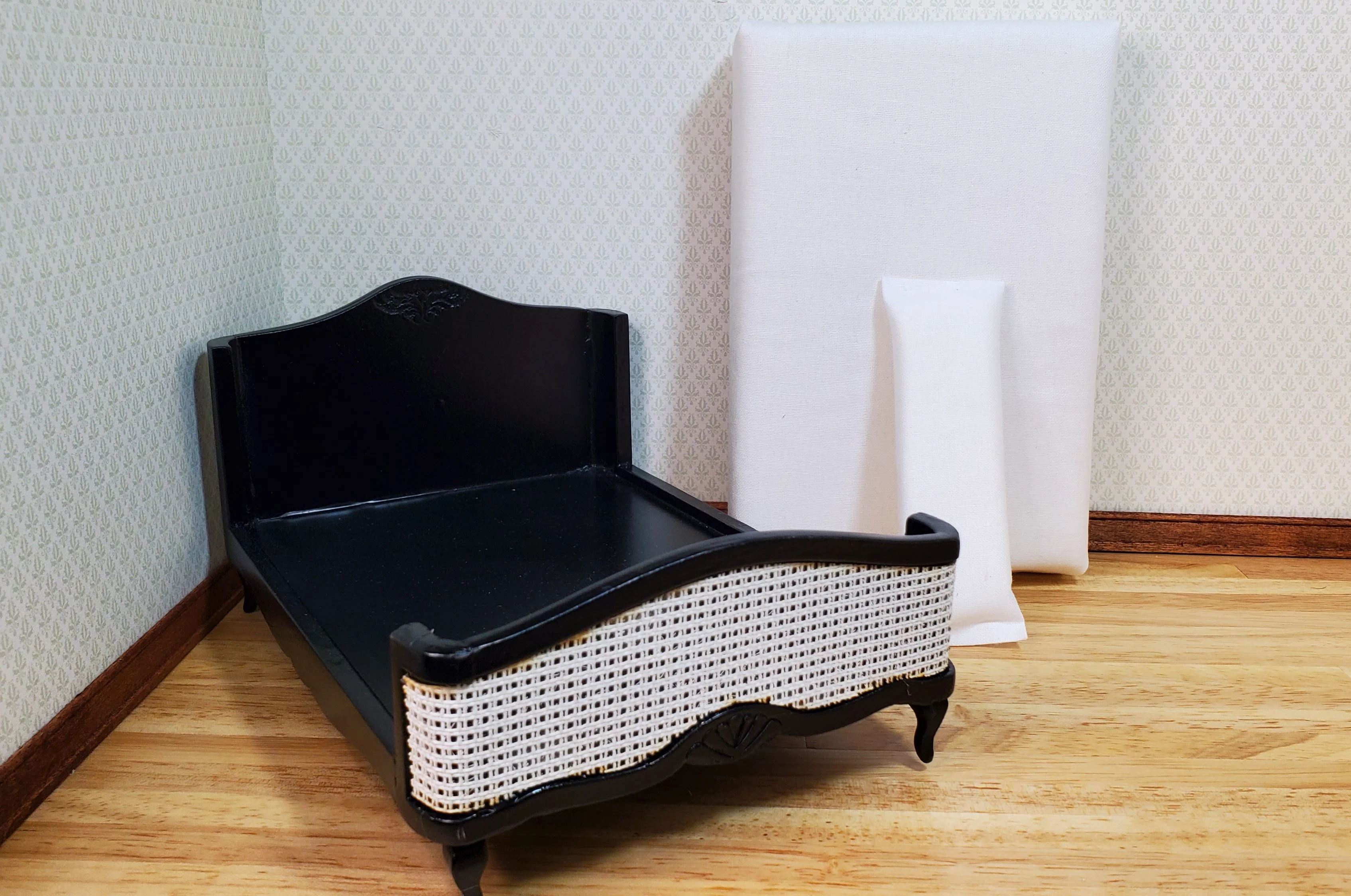 Dollhouse Double Bed Wood with Black Finish 1:12 Scale Bedroom Furniture - Image 3