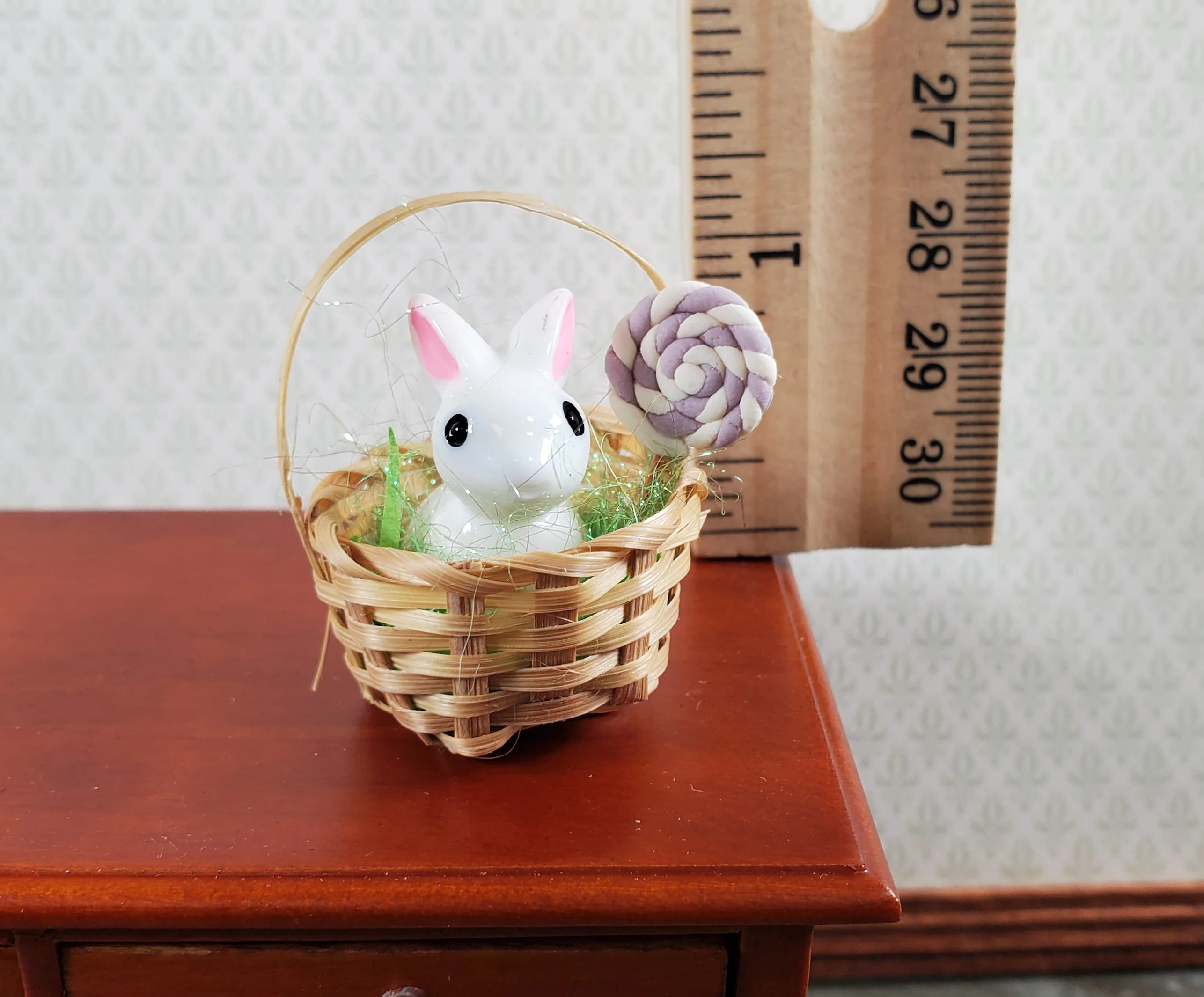 Dollhouse Easter Basket with Bunny and Lollipop Sucker 1:12 Scale Miniature - Image 3