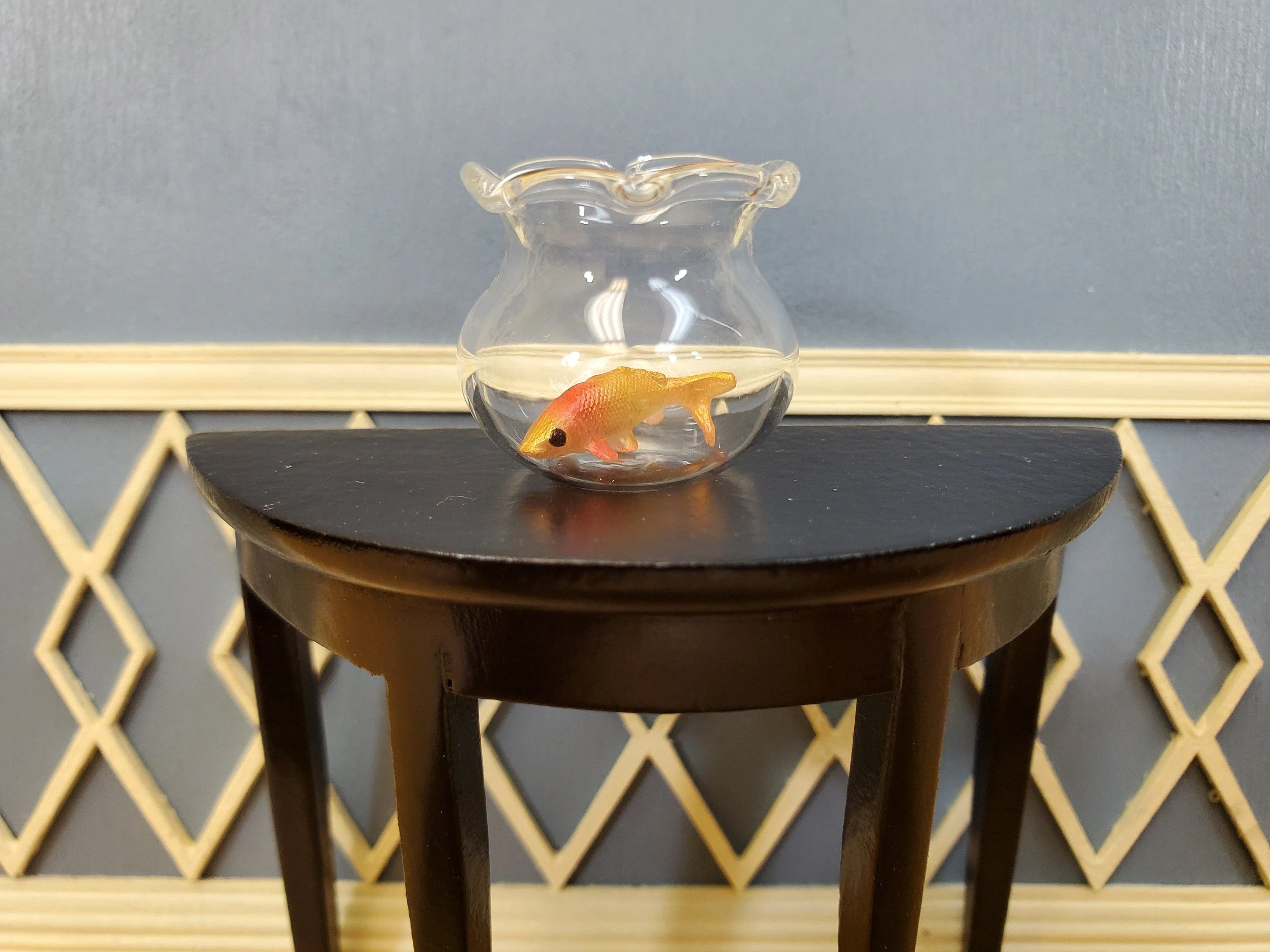 Dollhouse Fish Bowl Fluted Rim Clear Empty Glass Large 1:12 Scale Miniature - Image 2