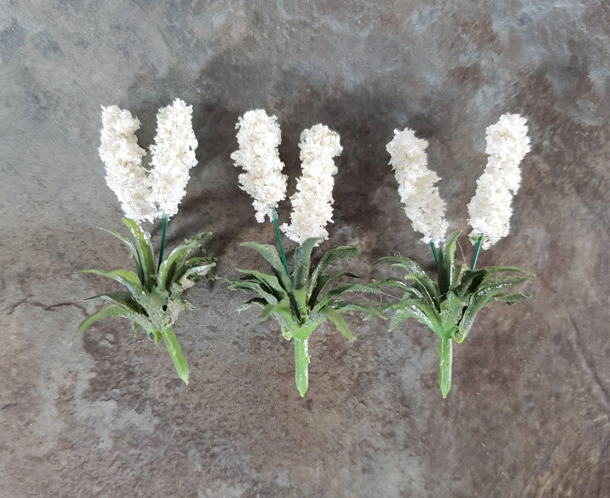 Dollhouse Flowing Yucca Plant on Spike x3 1:12 Scale Miniature Garden Flower