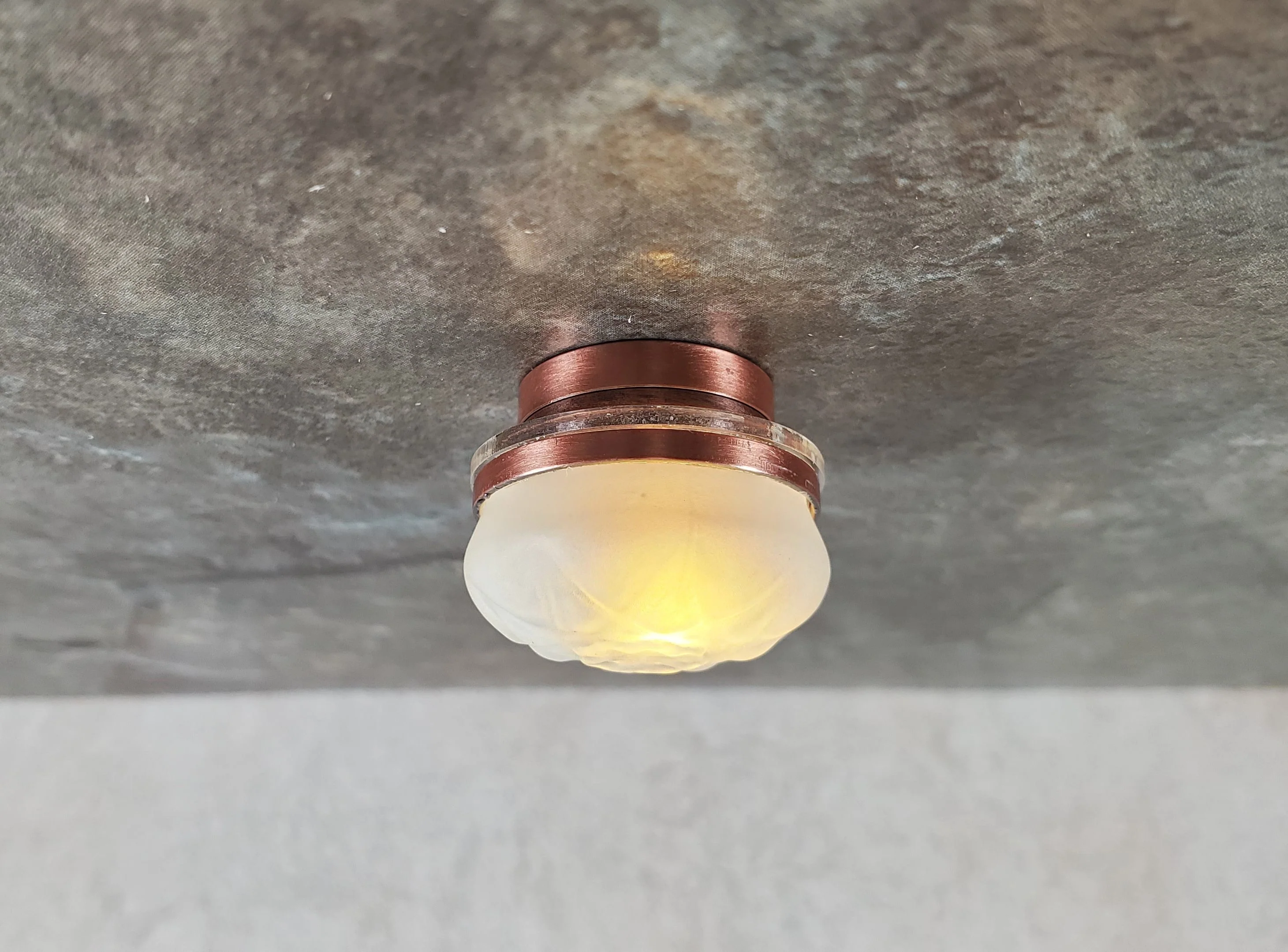 Dollhouse Frosted Ceiling Light Round Copper Wand Battery 1:12 Scale Miniature - Image 2