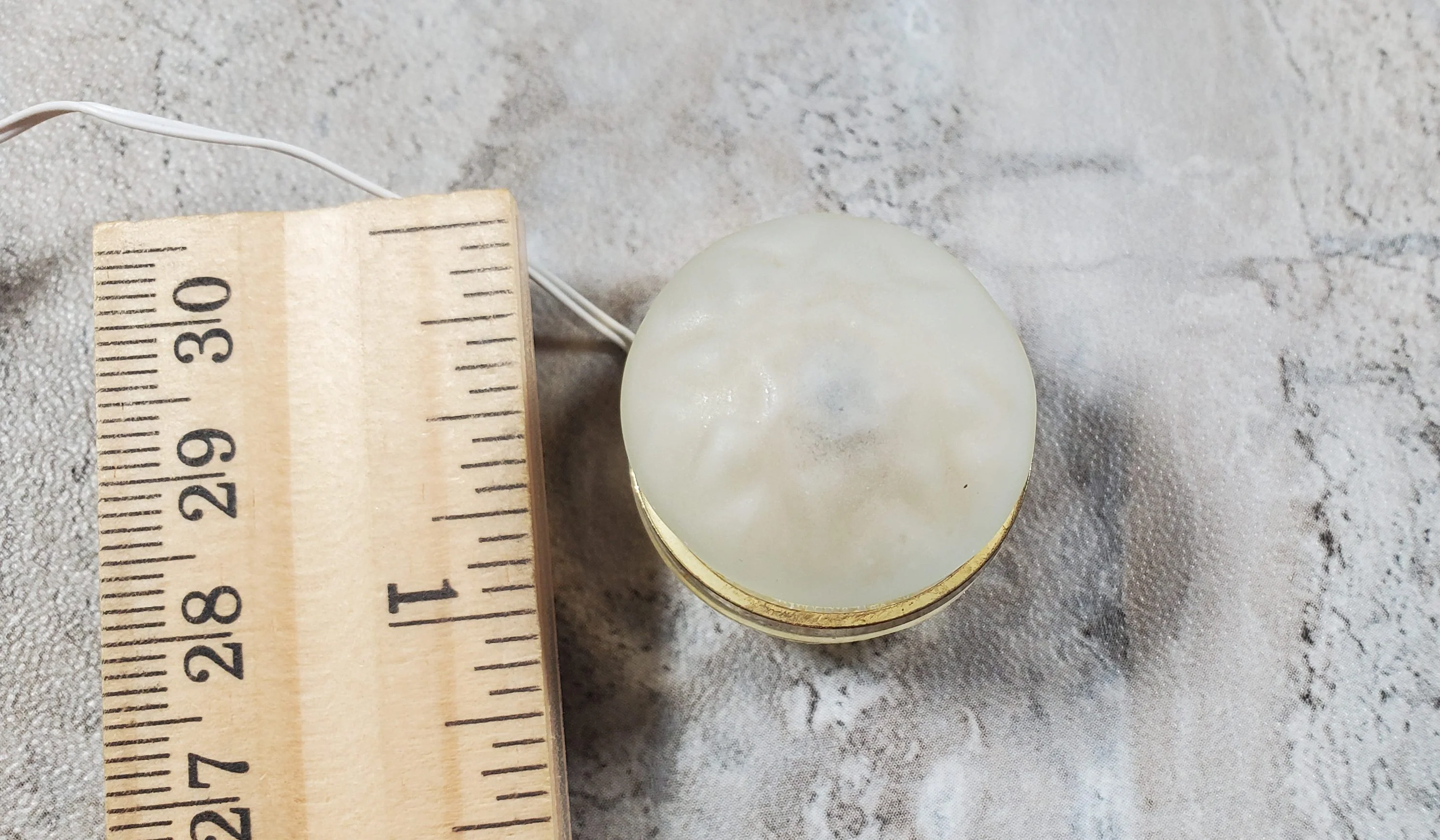 Dollhouse Frosted Round Ceiling Light 1:12 Scale Miniature 12 Volt with Plug - Image 7