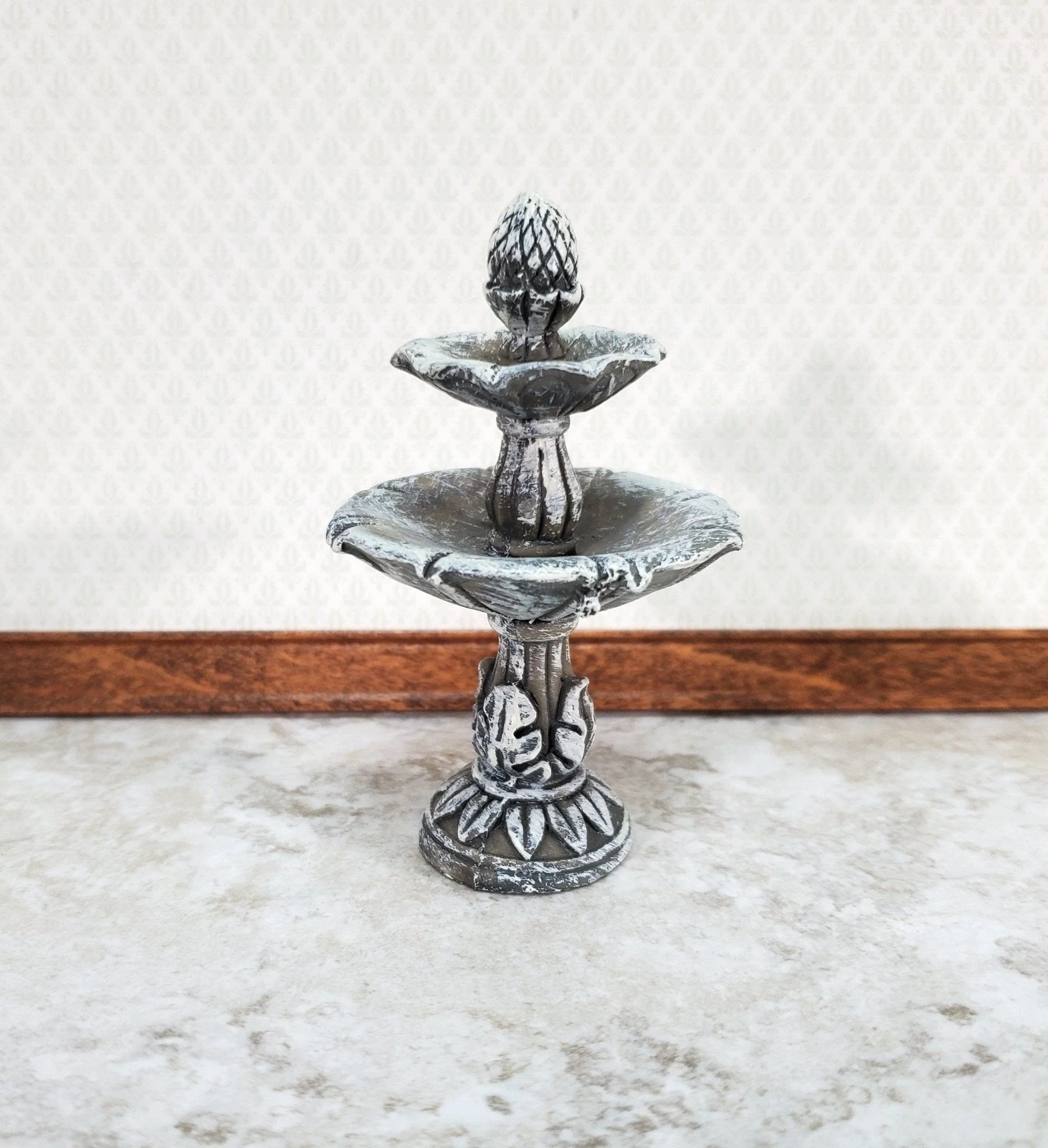 Dollhouse Garden Fountain Bird Bath Fairy Garden 1:12 Scale Miniature Decor Aged Gray