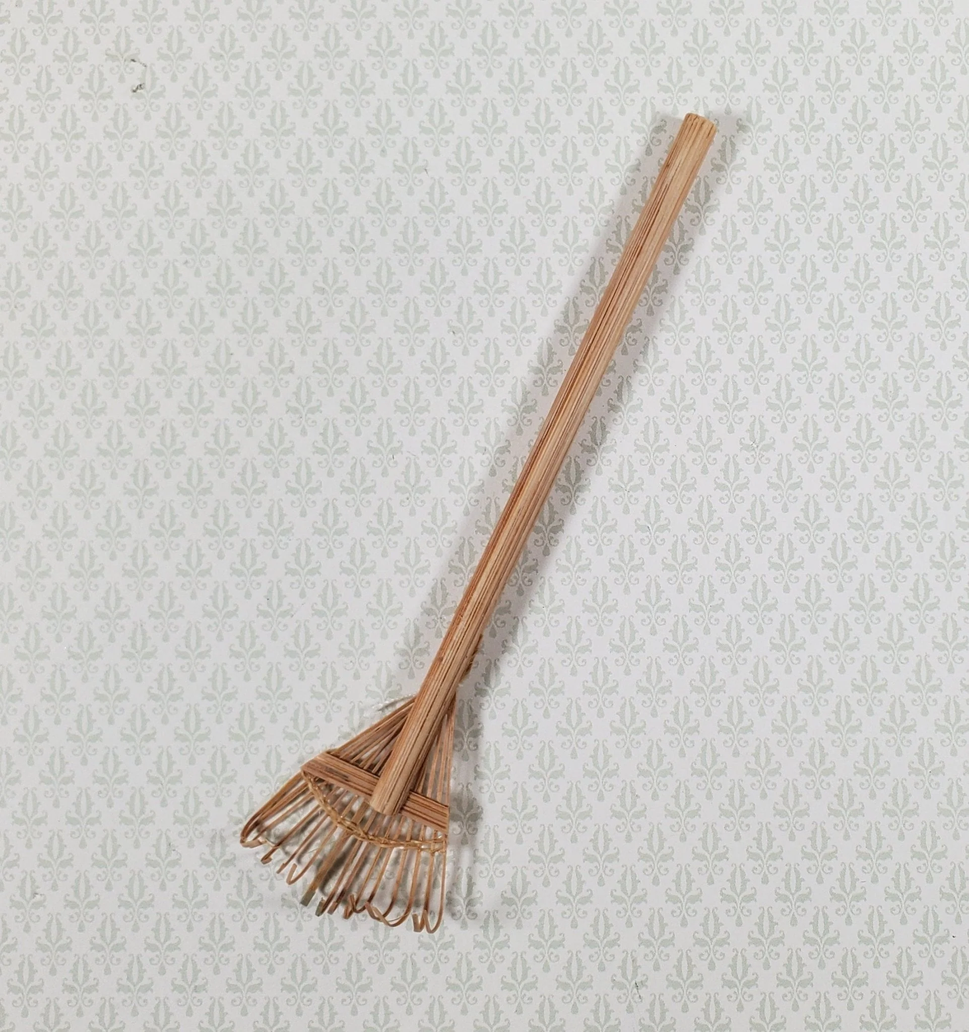 Dollhouse Garden Leaf Rake Bamboo 1:12 Scale Miniature Garden Tool - Image 3