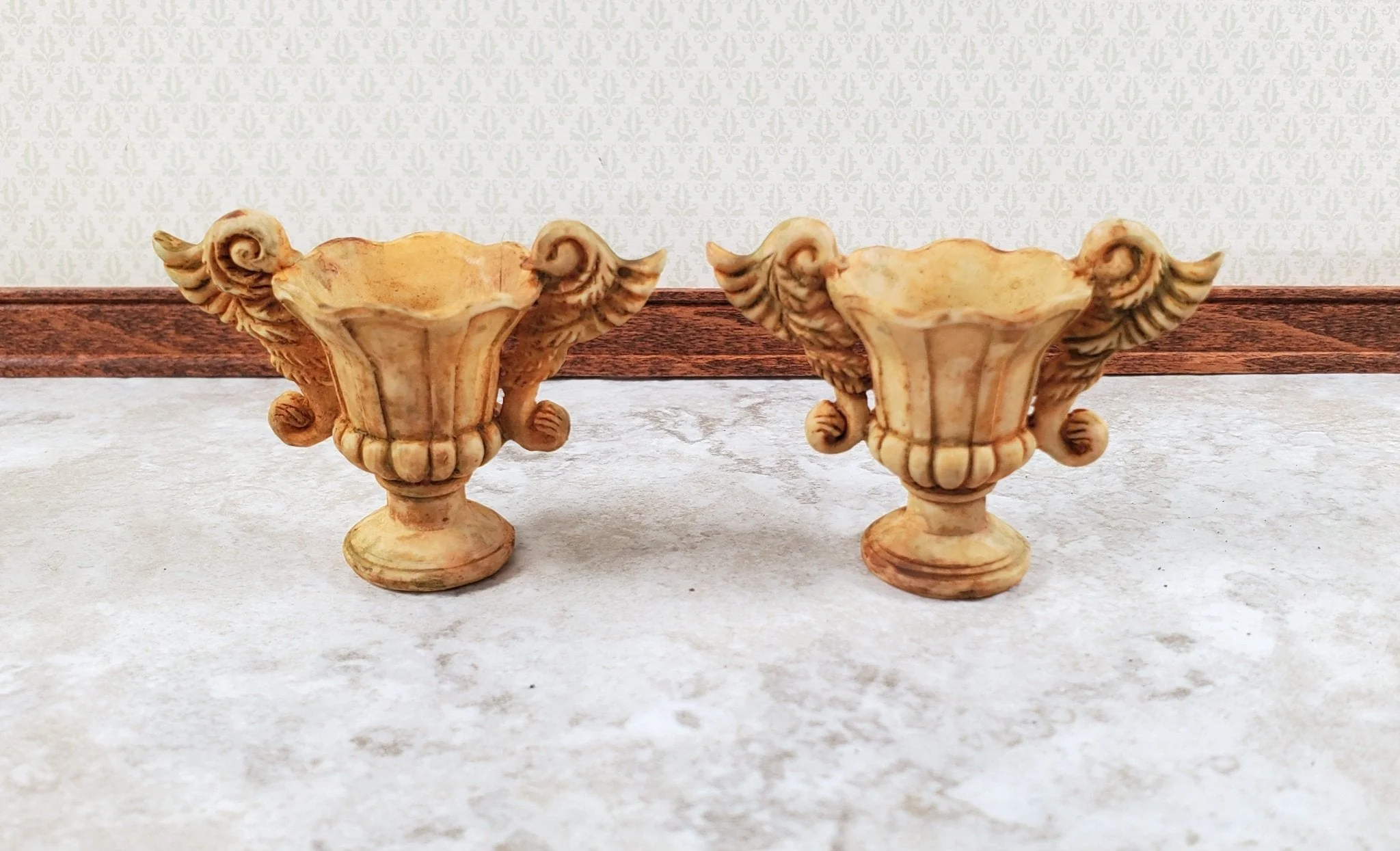 Dollhouse Garden Urn Planters x2 Angel Wings Aged Tan Finish Planters 1:12 Scale A4477AG by Falcon