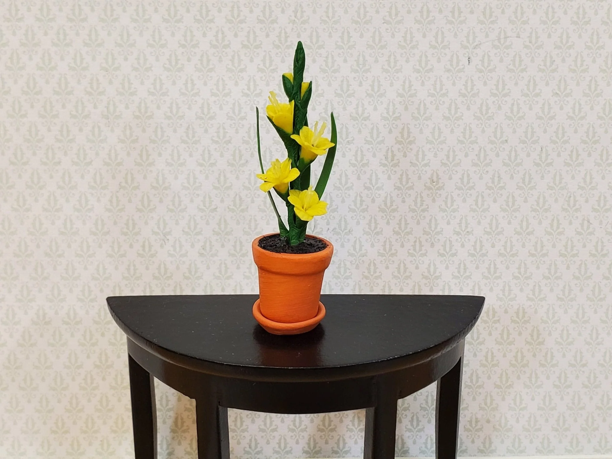 Dollhouse Gladiolus Flowers Yellow in Terra Cotta Planter Pot 1:12 Scale Garden by Falcon Miniatures