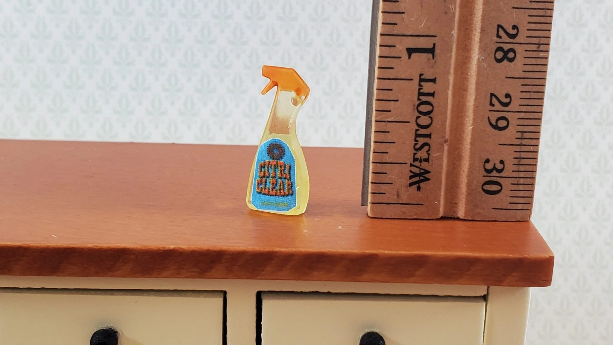 Dollhouse Glass Cleaner Spray Bottle 1:12 Scale Miniature Kitchen Accessory - Image 3