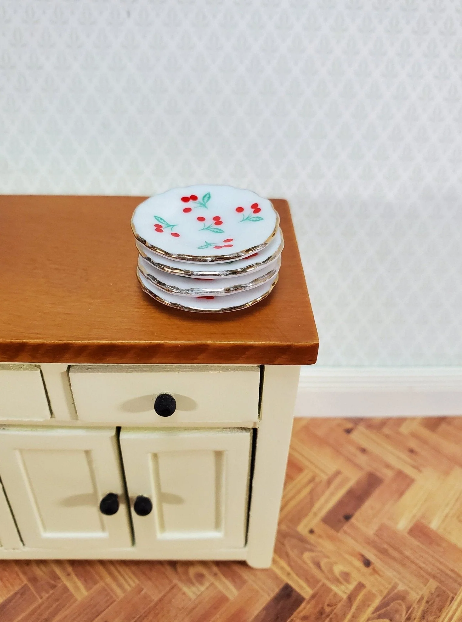Dollhouse Glass Plates Gold Trim Fluted Cherries Design Ceramic x4 1:12 Scale Miniatures 1" - Image 3