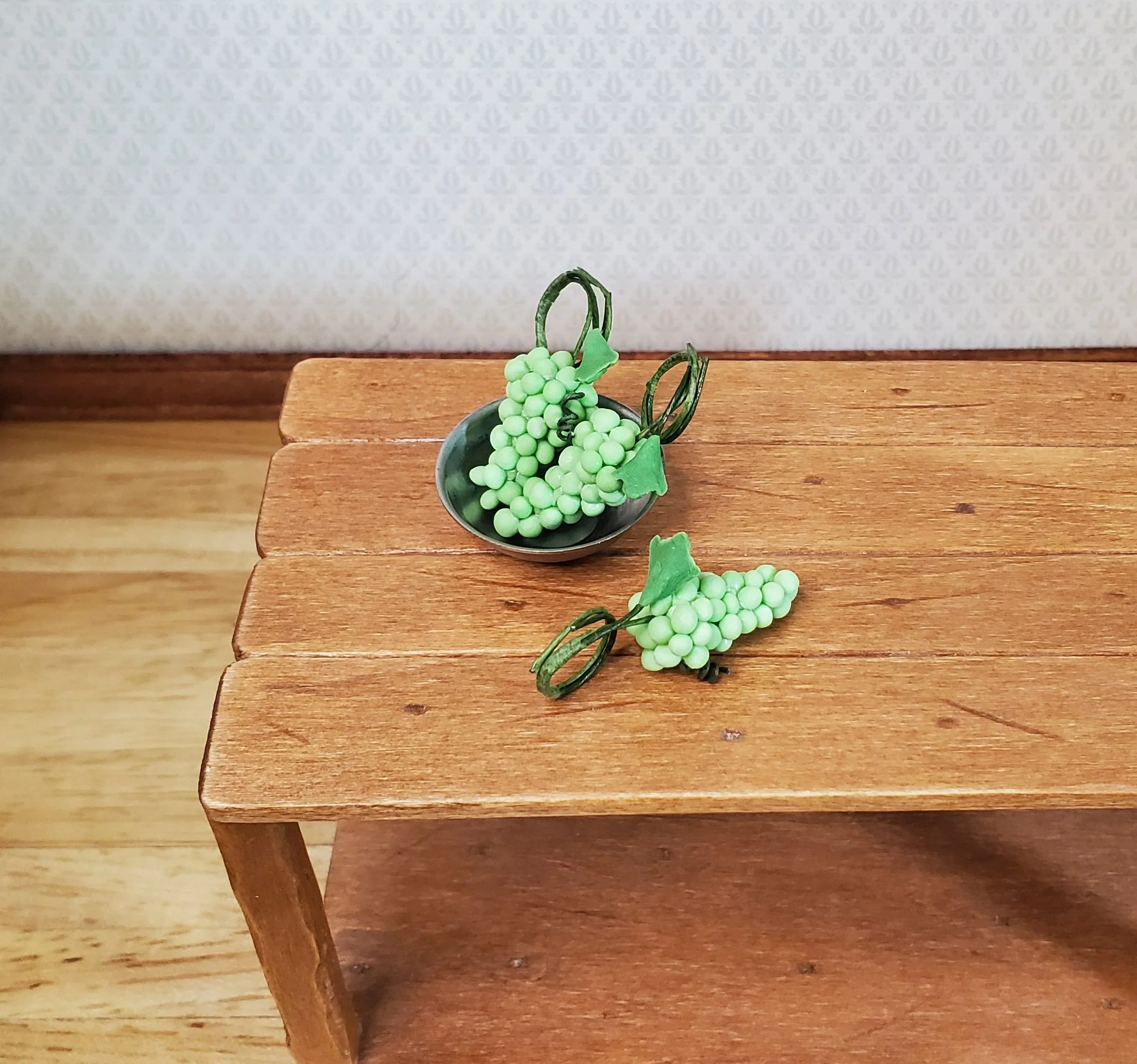 Dollhouse Green Grapes Set of 3 Bunches 1:12 Scale Miniature Food Kitchen Grocer - Image 2