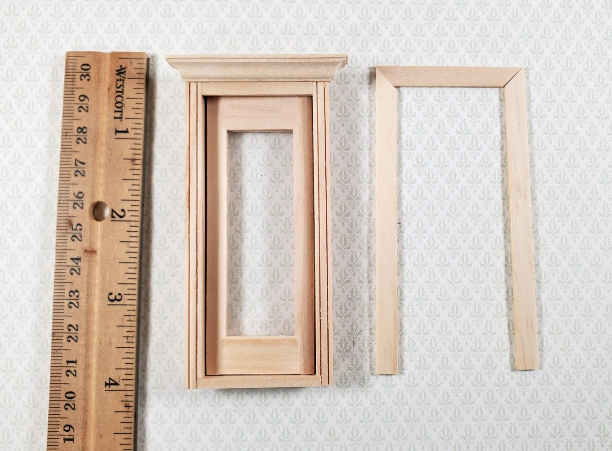 Dollhouse HALF SCALE 1:24 Door with "Glass" Insert HWH6033 Houseworks - Image 3