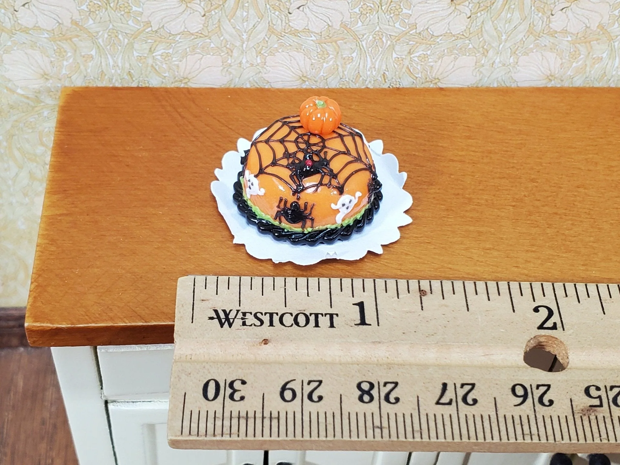 Dollhouse Halloween Cake Round 1:12 Miniature Food Spiders and Ghosts - Image 4