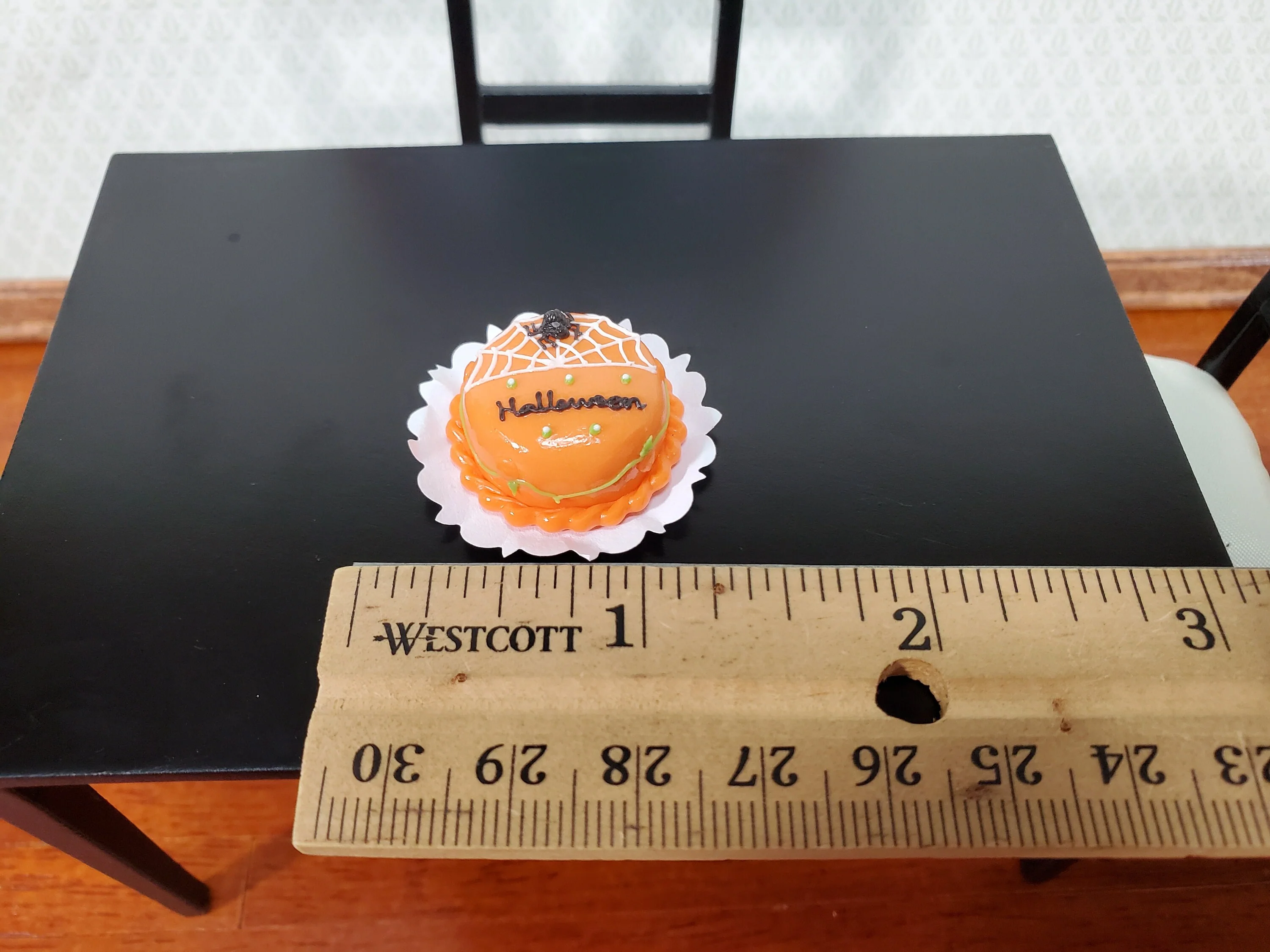 Dollhouse Halloween Cake Round 1:12 Miniature Spider and Web Orange & White - Image 3