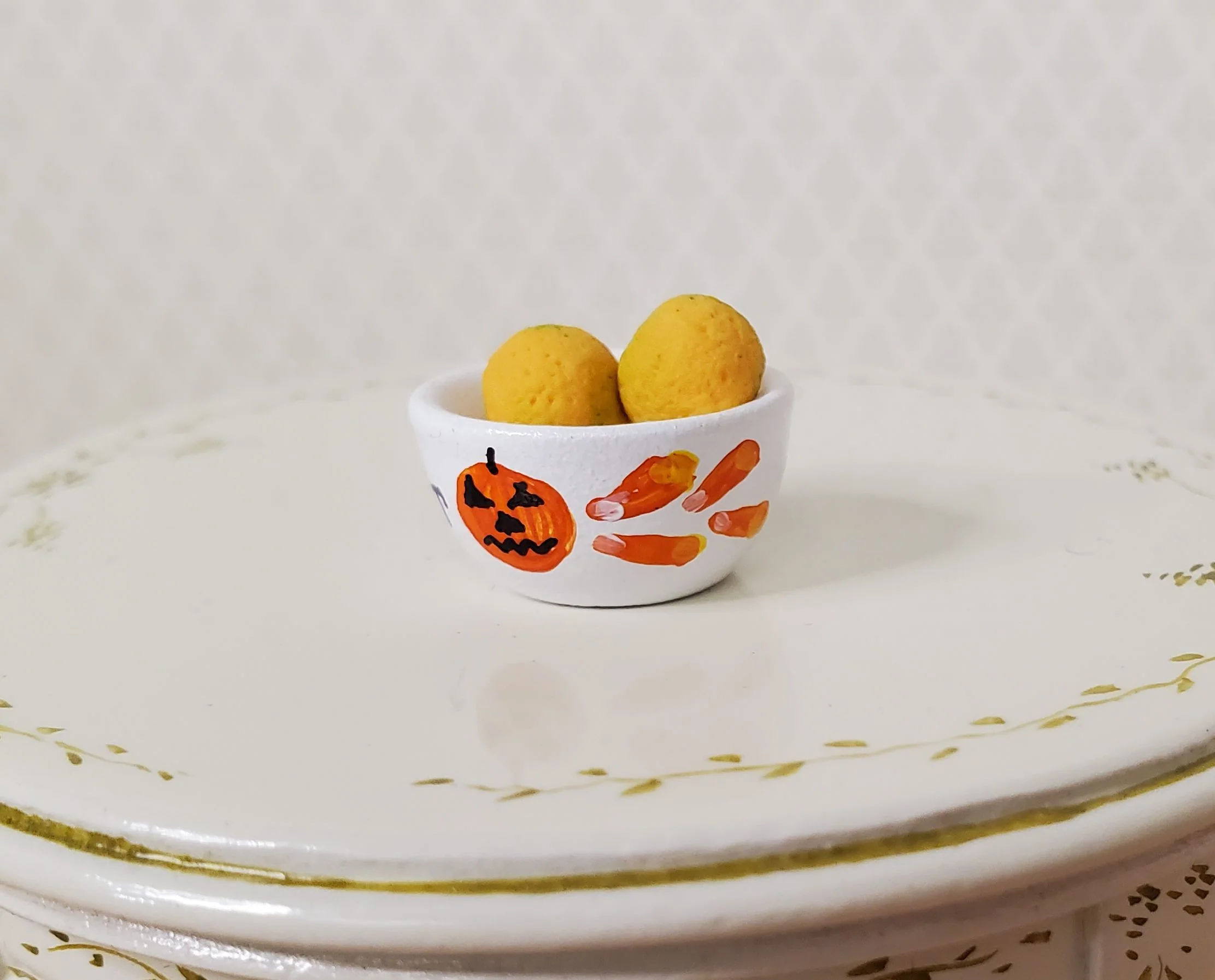 Dollhouse Halloween Trick or Treat Bowl 1:12 Scale Miniature - Image 4