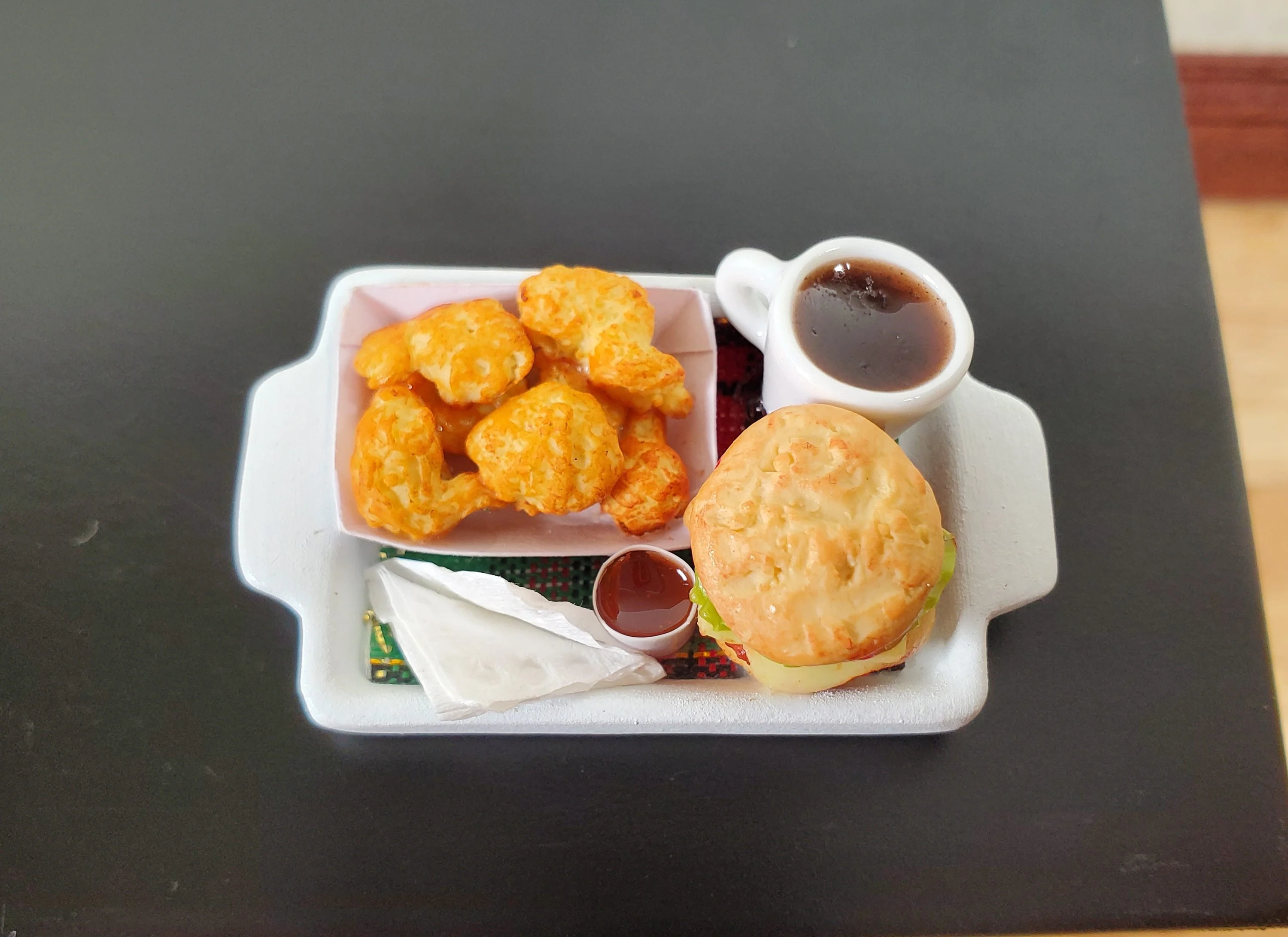 Dollhouse Hamburgers Wings Coffee Sauce on Tray 1:12 Scale Miniature Food Drink - Image 3