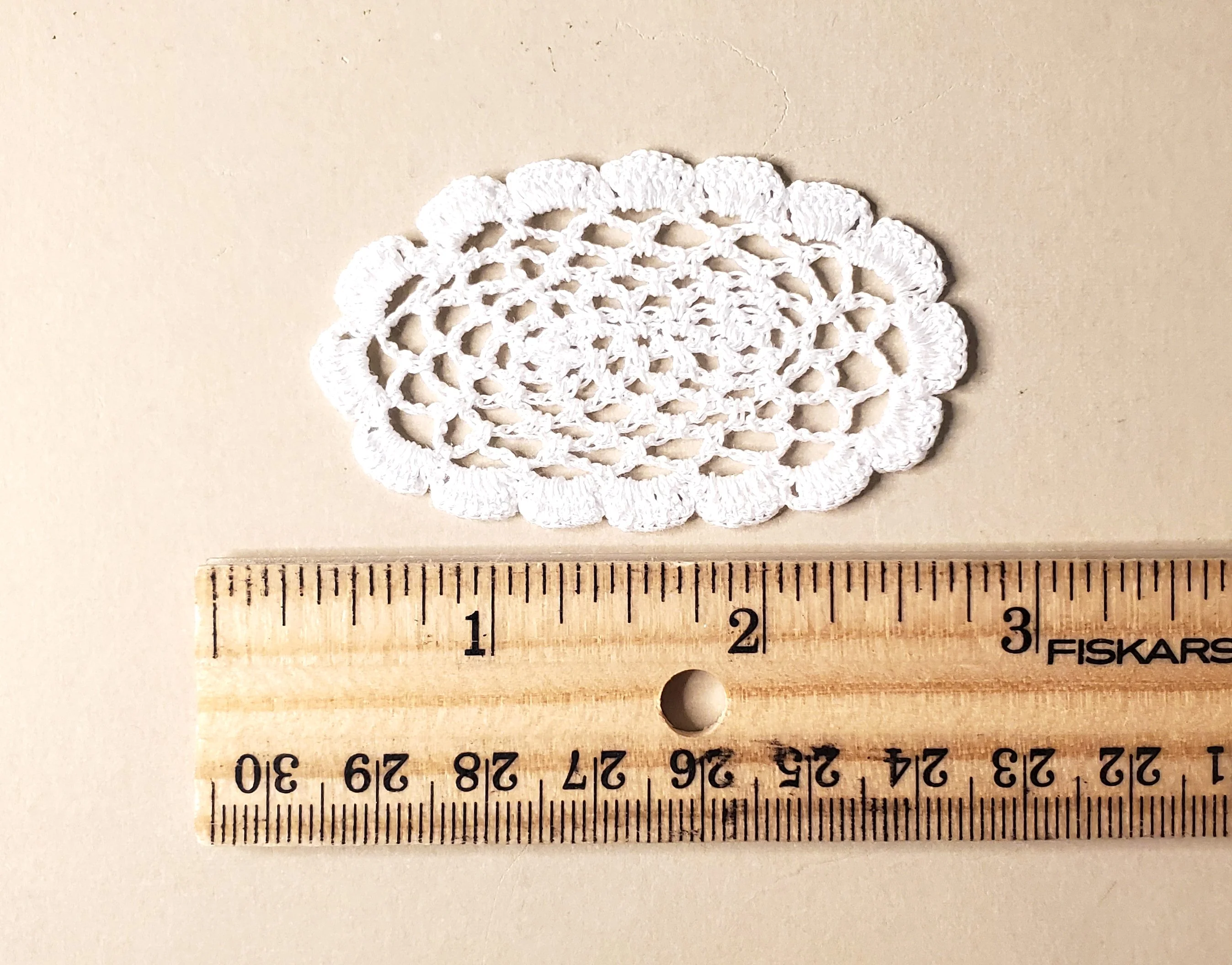 Dollhouse Hand Crocheted Oval Doily White Medium Size 1:12 Scale Miniature - Image 2