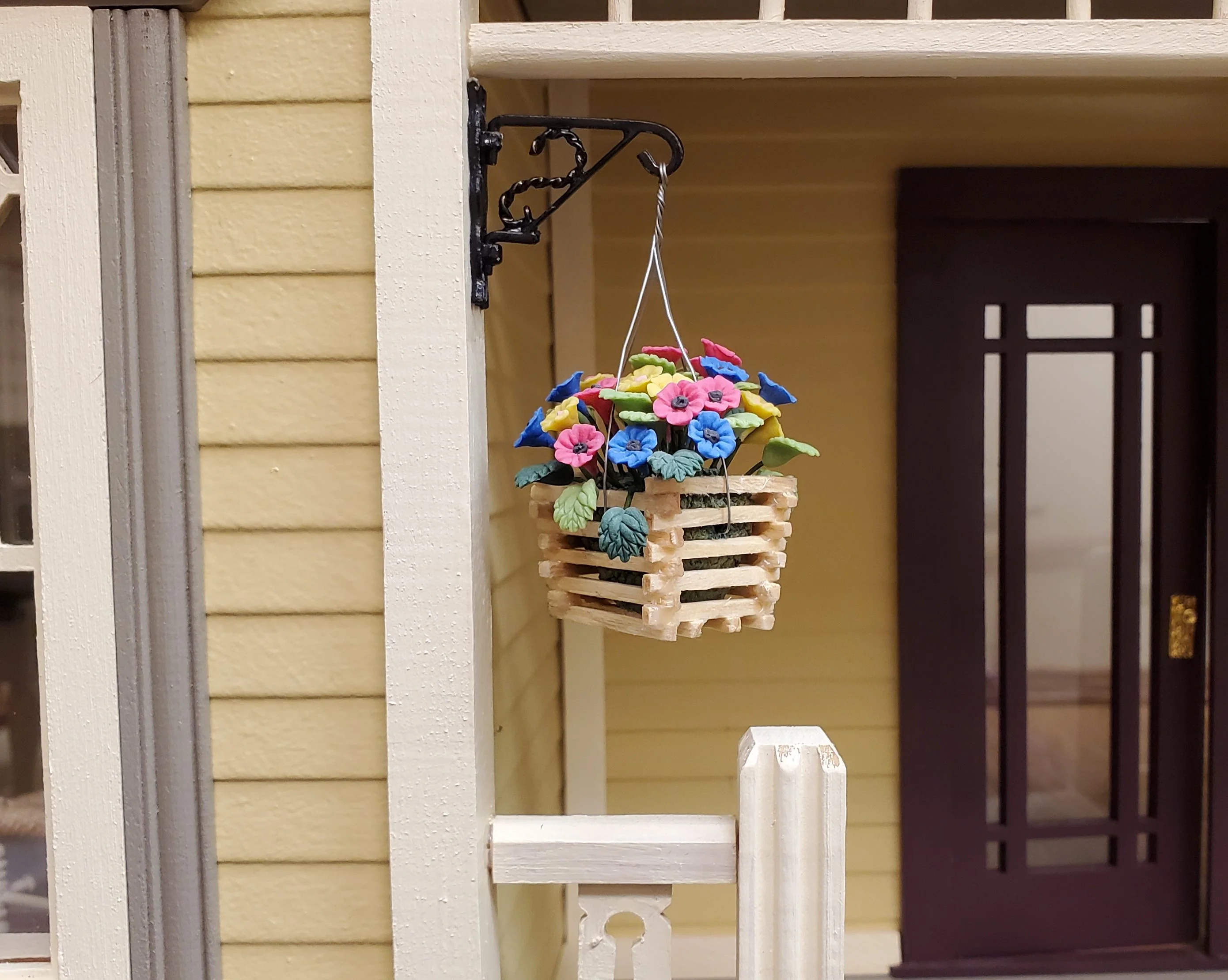 Dollhouse Hanging Basket of Petunias 1:12 Scale Miniature Flowers Wood Planter - Image 2