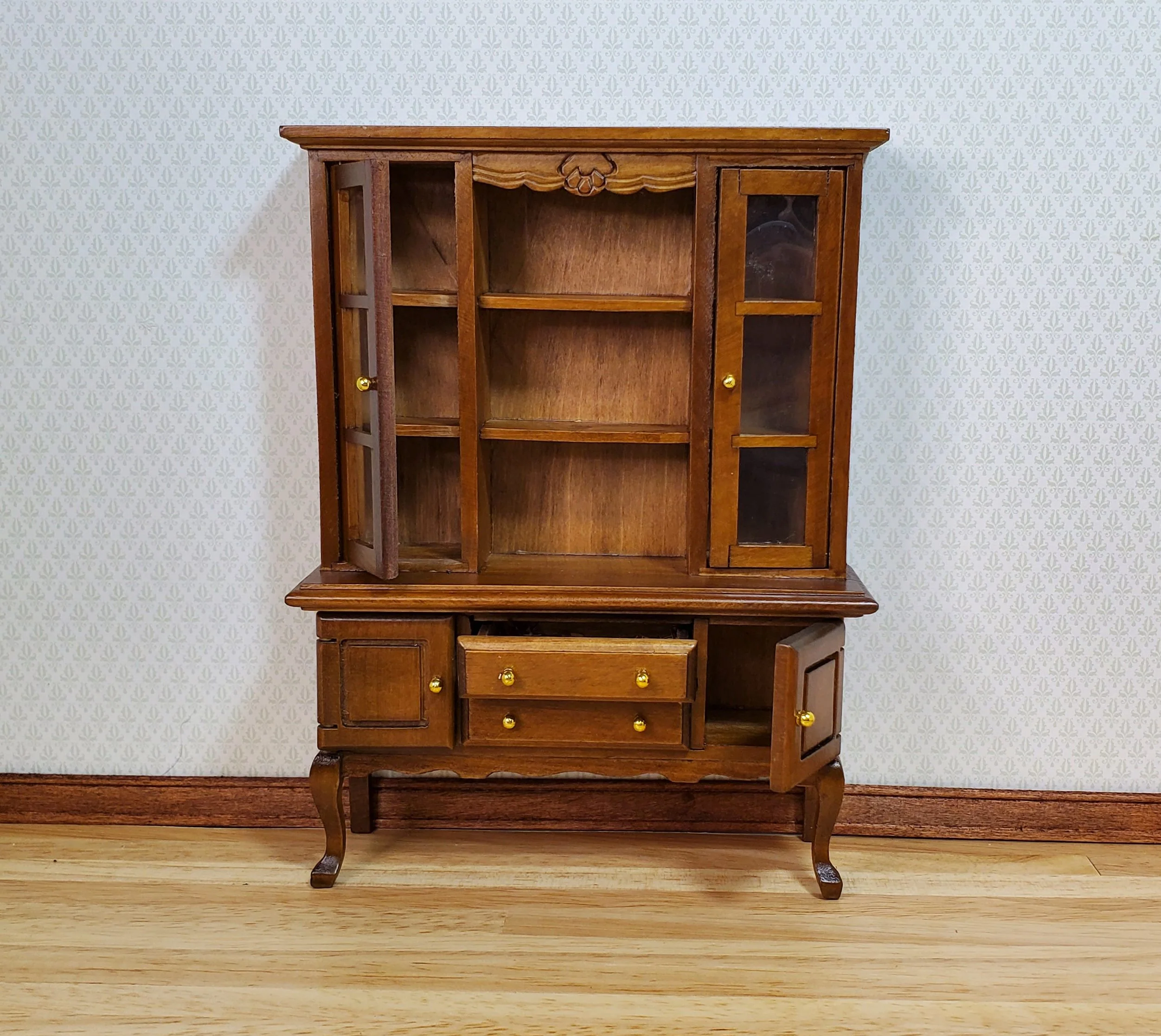 Dollhouse Hutch Cabinet Queen Anne Style Wood 1:12 Scale Miniature Furniture - Image 3