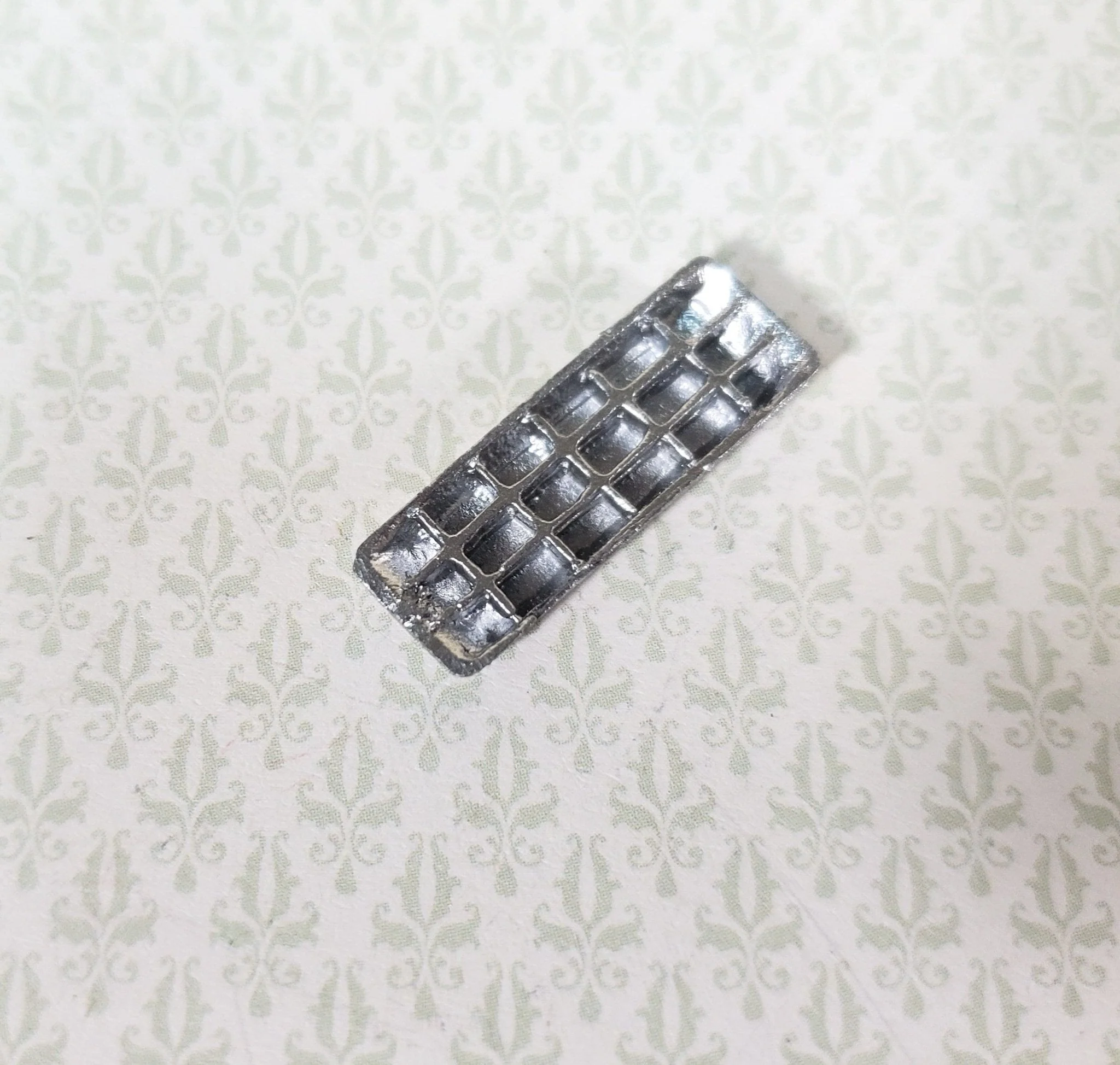 Dollhouse Ice Cube Tray Painted Metal 1:12 Scale Miniature Kitchen - Image 3