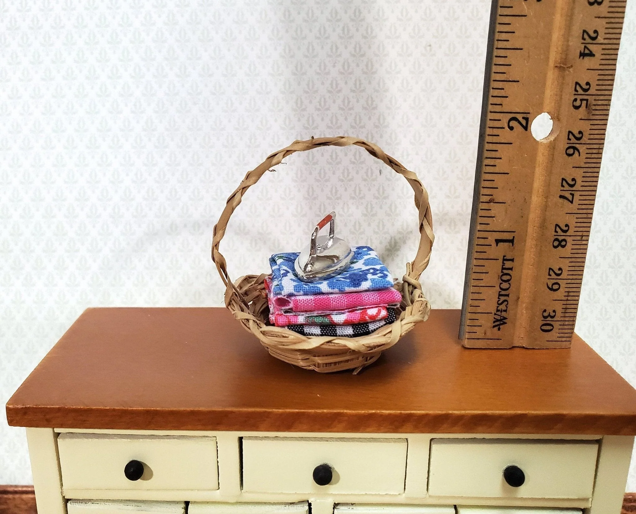 Dollhouse Iron with Folded Linens in Basket Set 1:12 Scale Miniature Laundry Room Decor - Image 2
