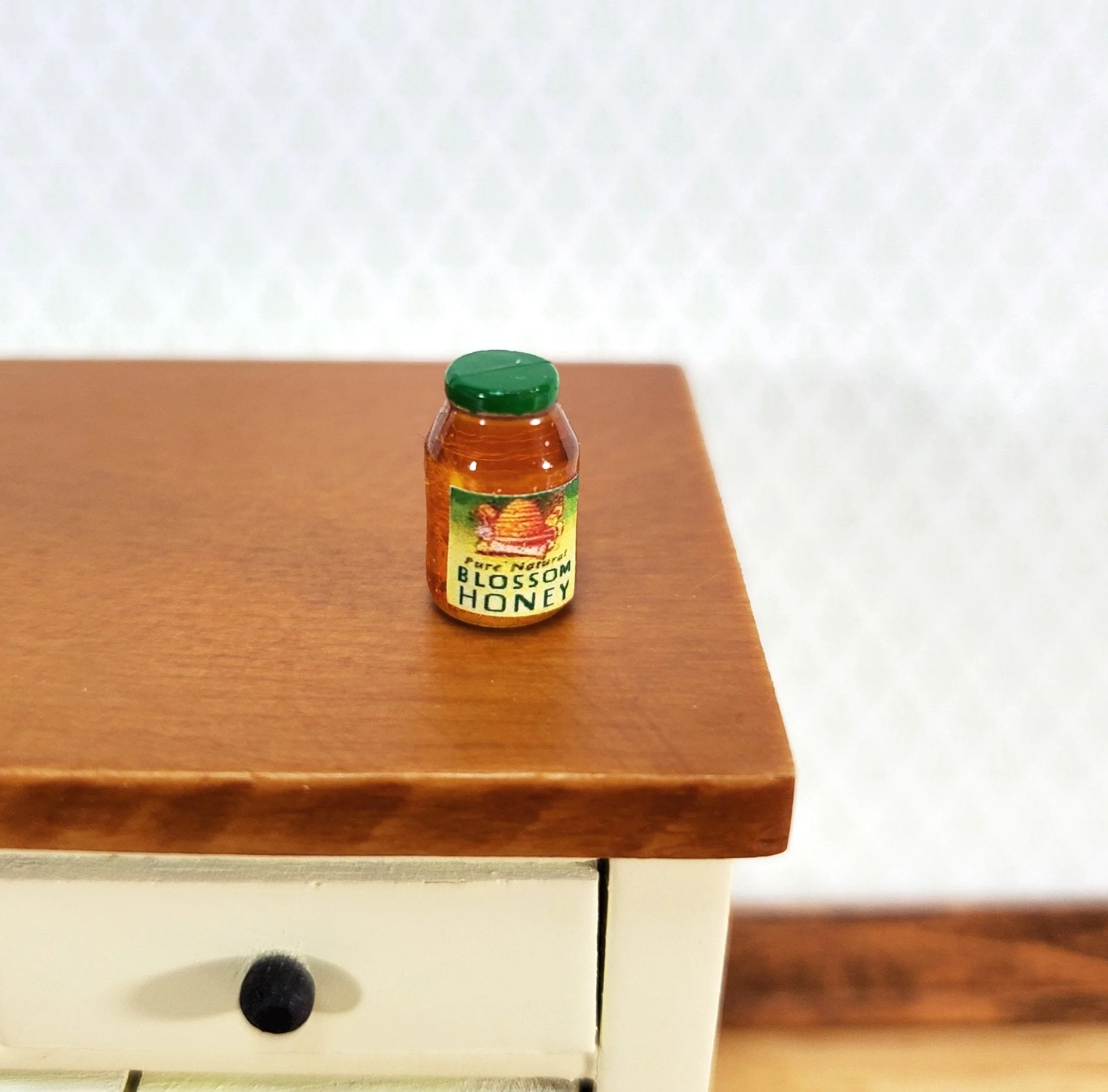 Dollhouse Jar of Honey 1:12 Scale Miniature Food Groceries Kitchen