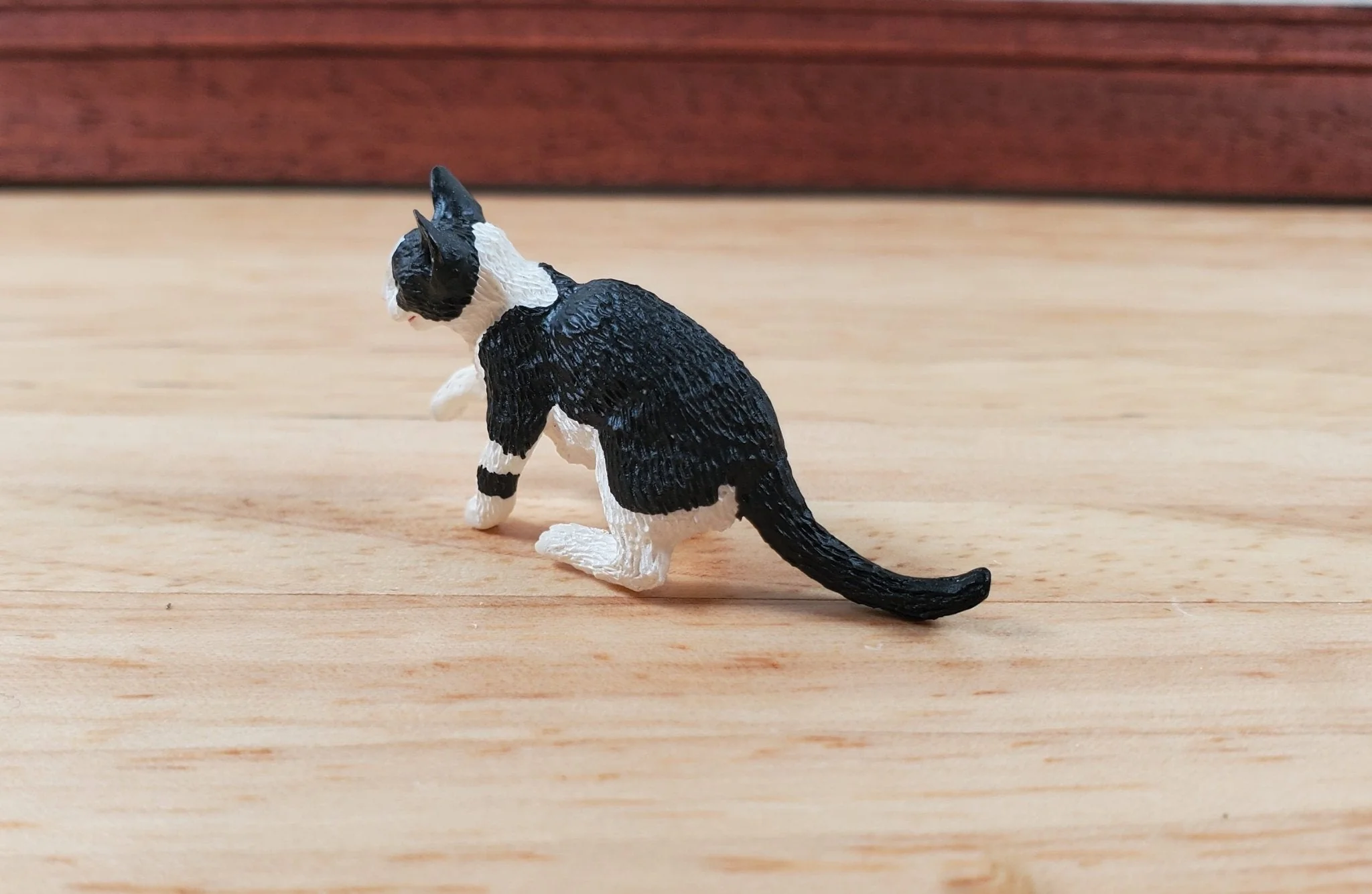 Dollhouse Kitten Black and White Playful Pose Kitty Cat 1:12 Scale Miniature Pet - Image 3