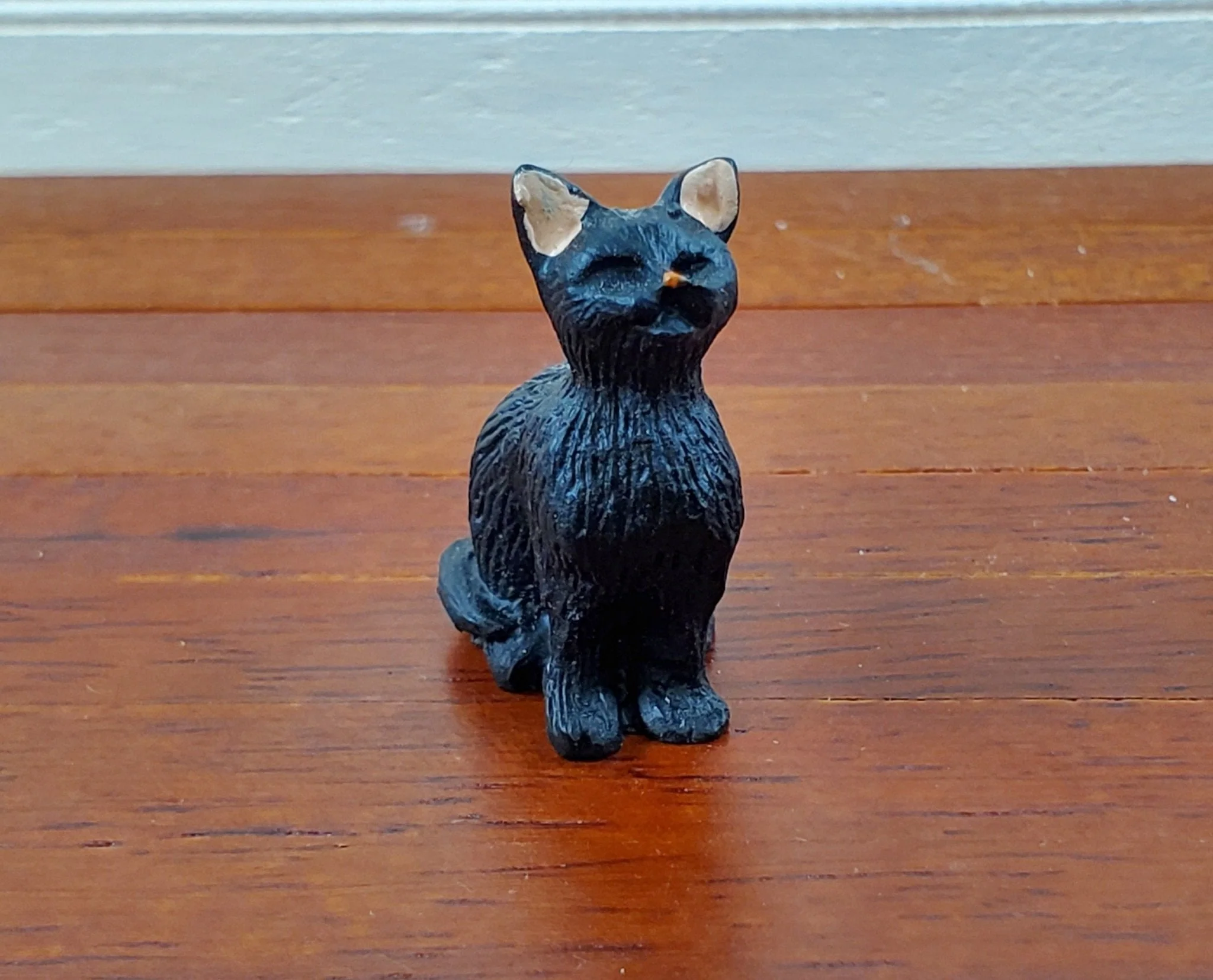 Dollhouse Kitty Cat Black Eyes Closed Sitting 1:12 Scale Miniature Pet