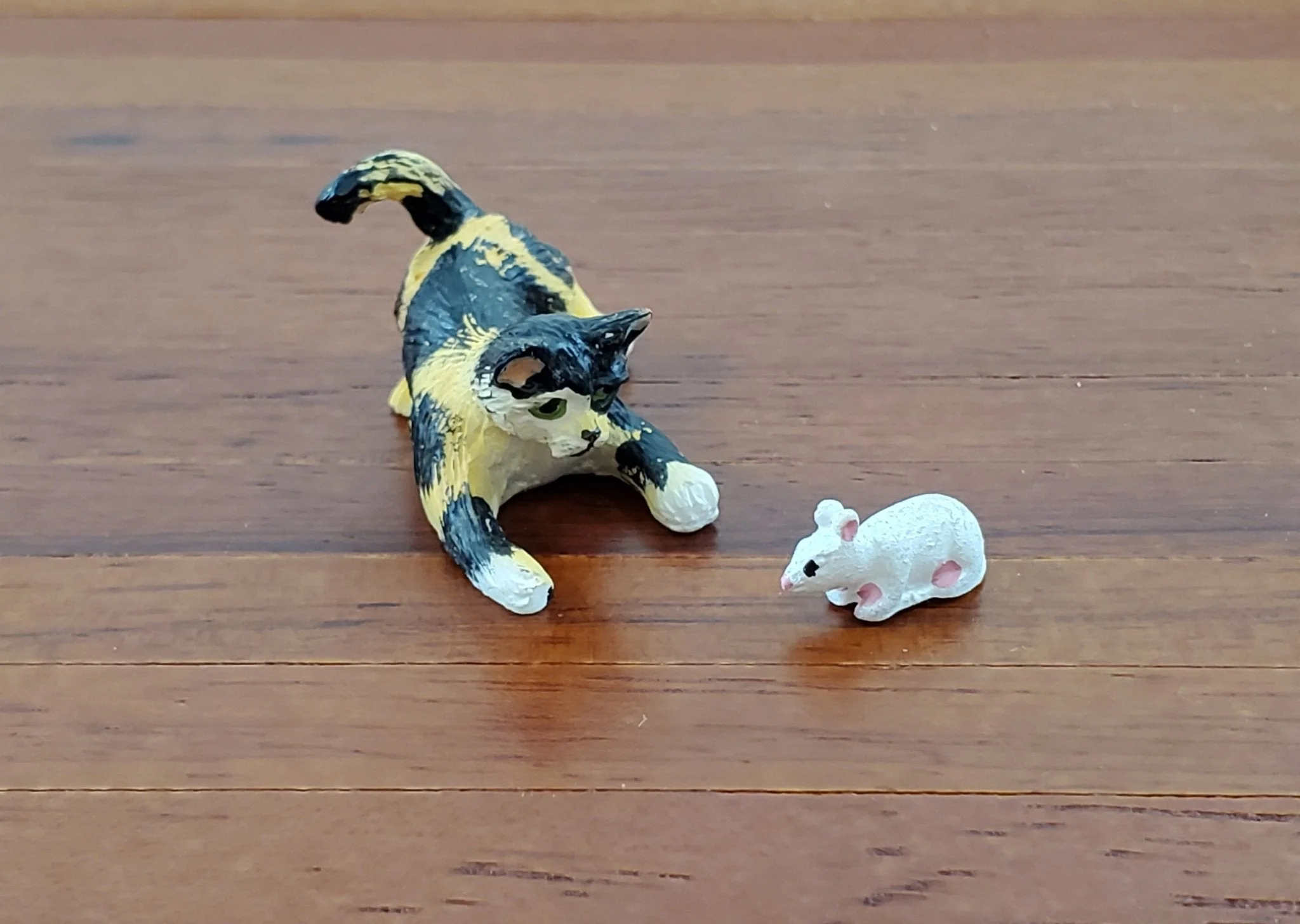 Dollhouse Kitty Cat Calico Orange Black Pouncing Pose 1:12 Scale Miniature Pet - Image 4
