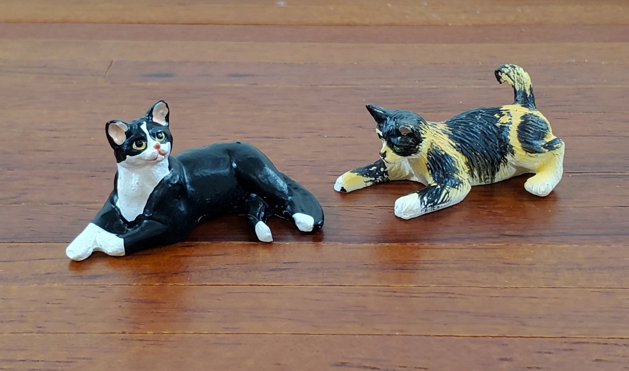 Dollhouse Kitty Cat Calico Orange Black Pouncing Pose 1:12 Scale Miniature Pet - Image 5