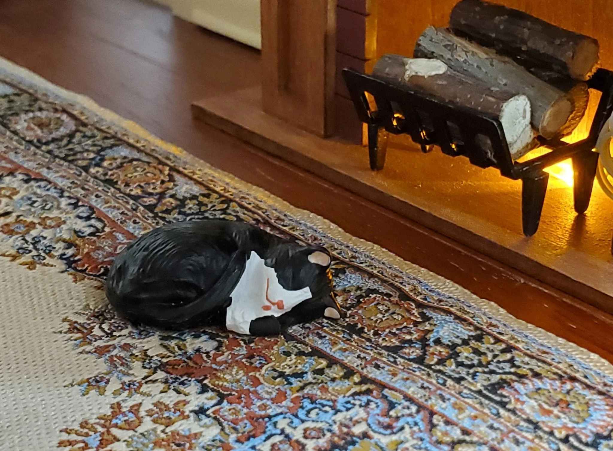 Dollhouse Kitty Cat Tuxedo Black and White Sleeping 1:12 Scale Miniature Pet - Image 3