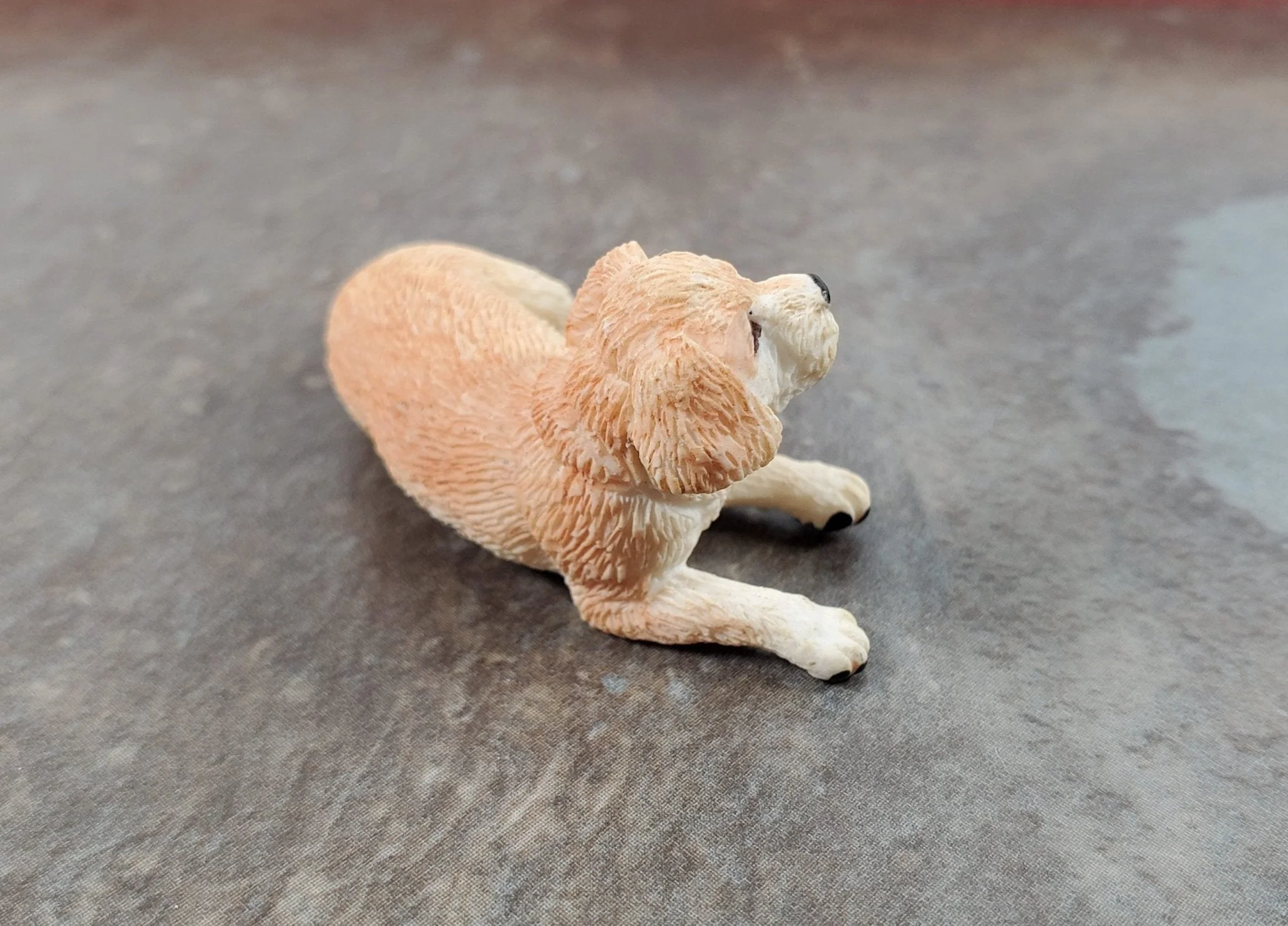 Dollhouse Labrodor Retriever Lab Puppy Dog Sitting 1:12 Scale Miniature Animal - Image 2