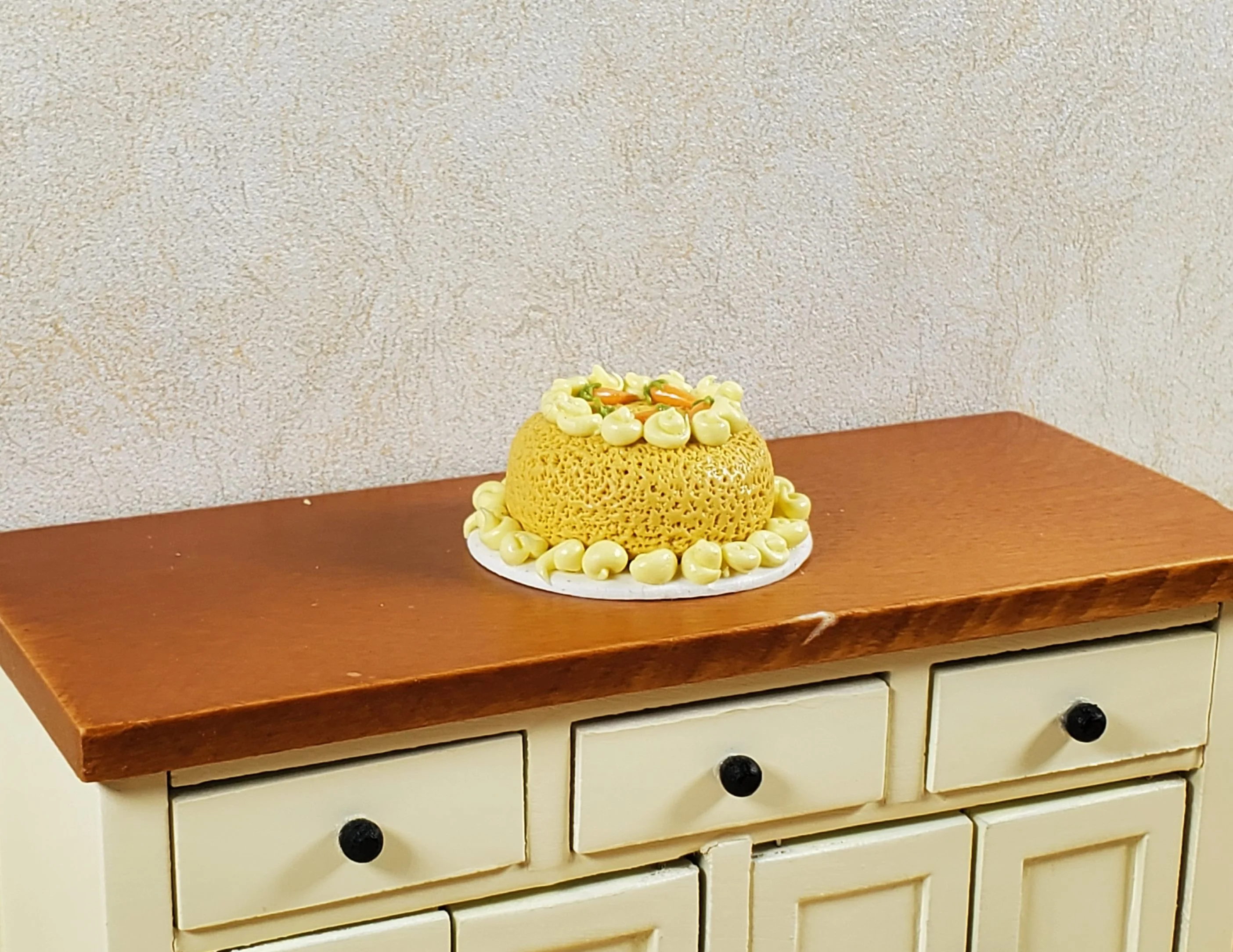 Dollhouse Large Carrot Cake 1:12 Scale Miniature Dessert Food - Image 2