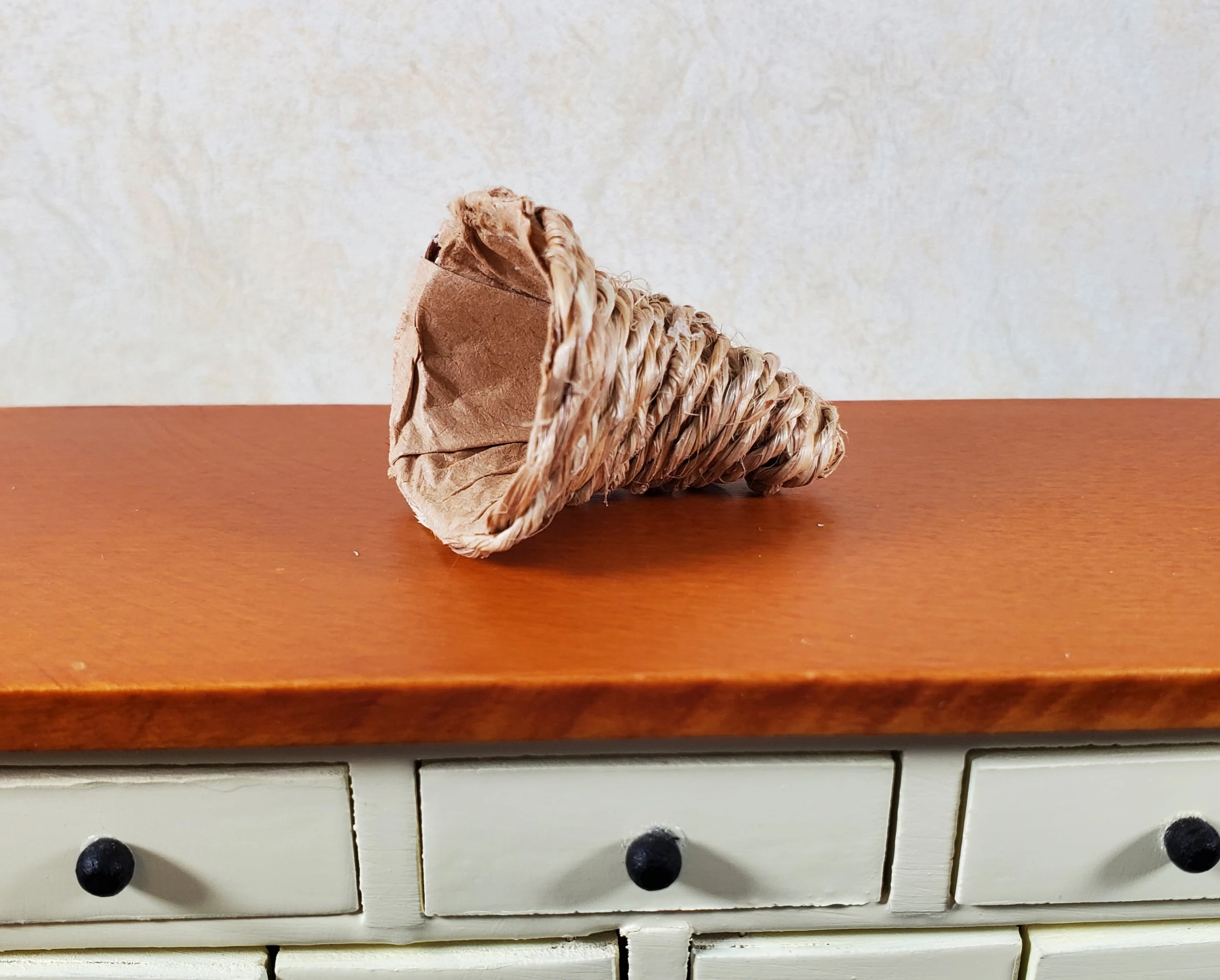 Dollhouse Large Natural Fiber Cornucopia Basket 1:12 Scale Miniature - Image 2
