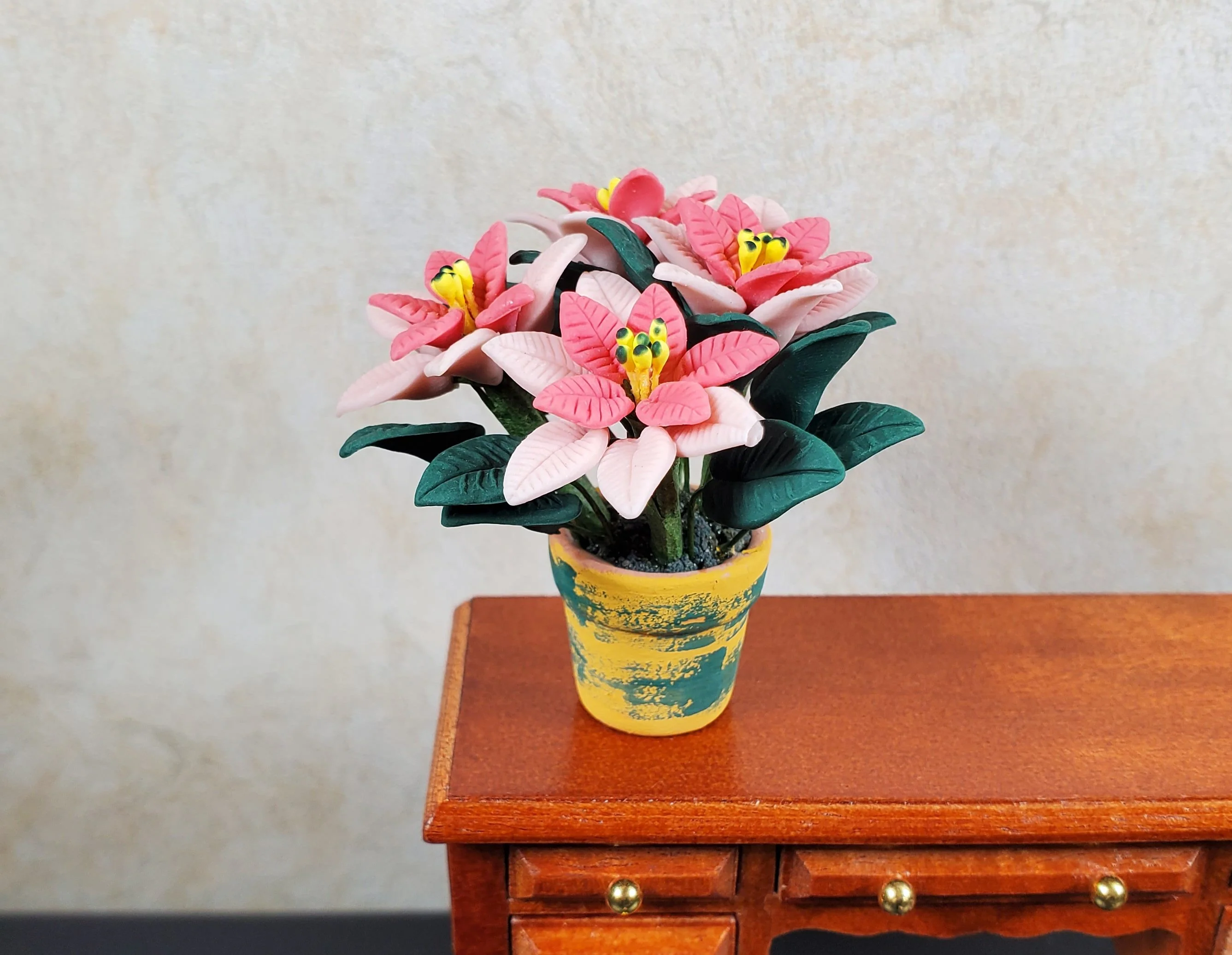 Dollhouse Large Pink Poinsettias in Yellow and Green Pot 1:12 Scale Miniature - Image 2