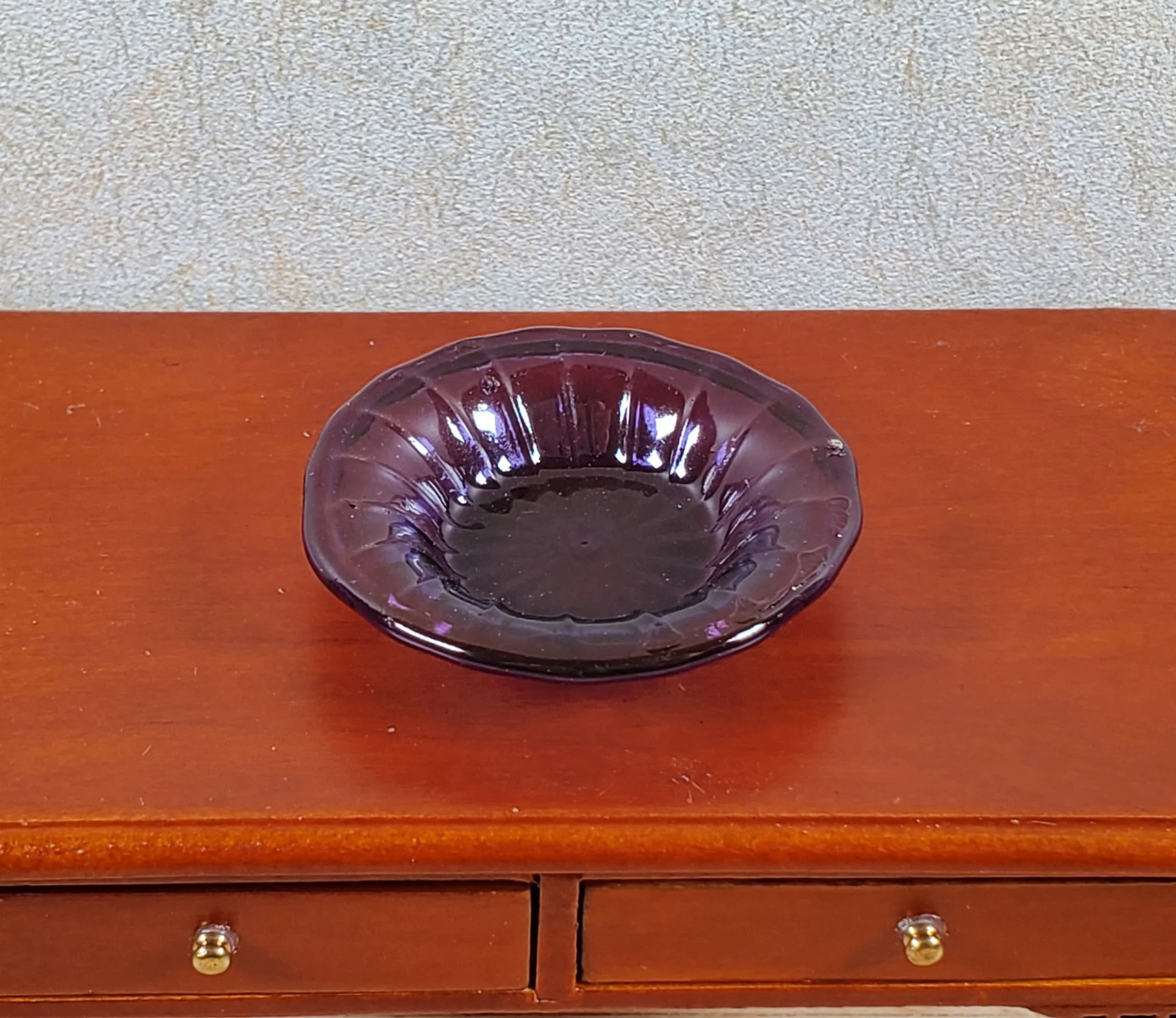 Dollhouse Large Ribbed Glass Bowl Purple 1:12 Scale Miniature Kitchen Dish - Image 3