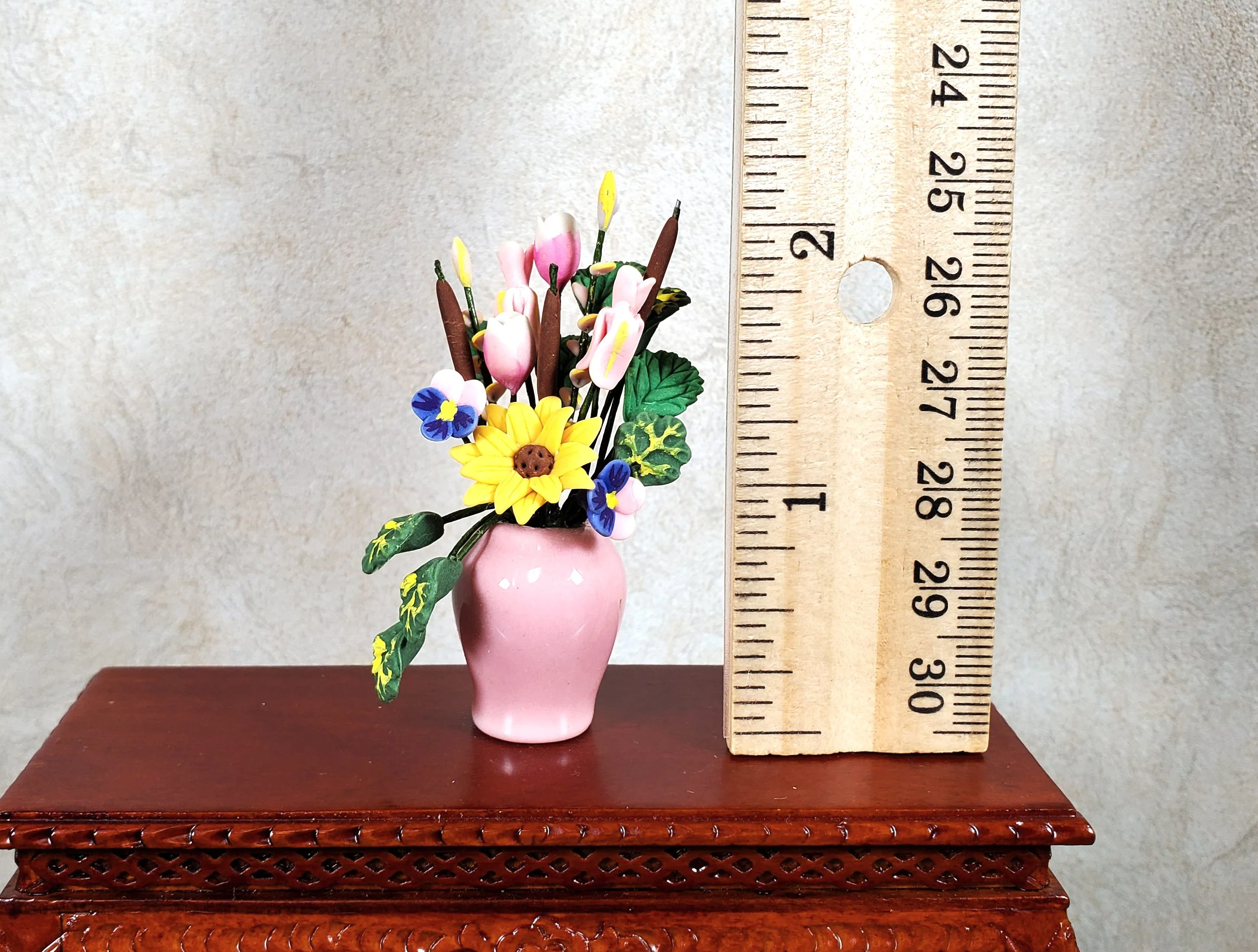 Dollhouse Large Vase of Flowers White Roses Calla Lilies 1:12 Scale Miniature - Image 3