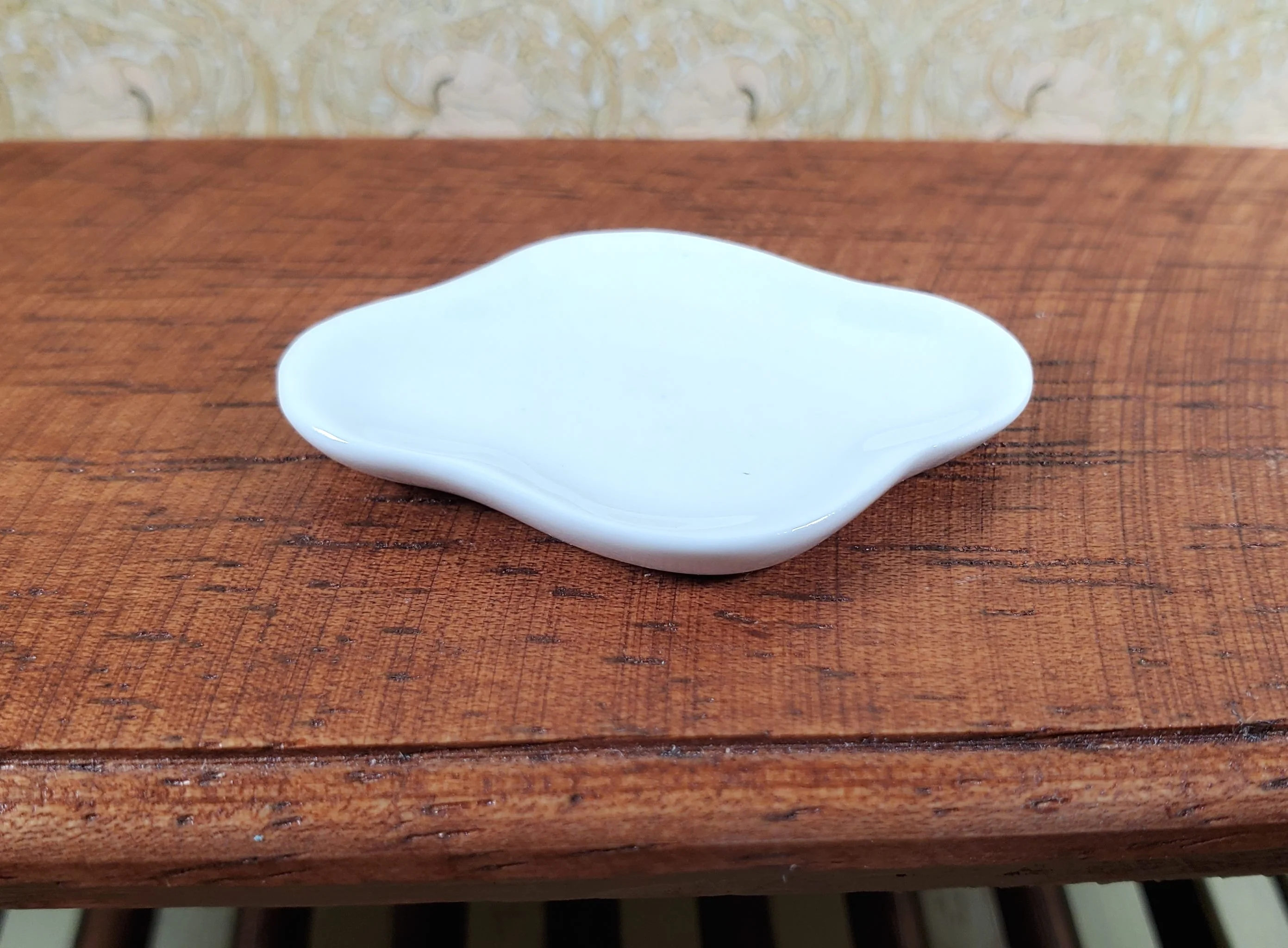 Dollhouse Large White Ceramic Platter 1:12 Scale Miniature - Image 2
