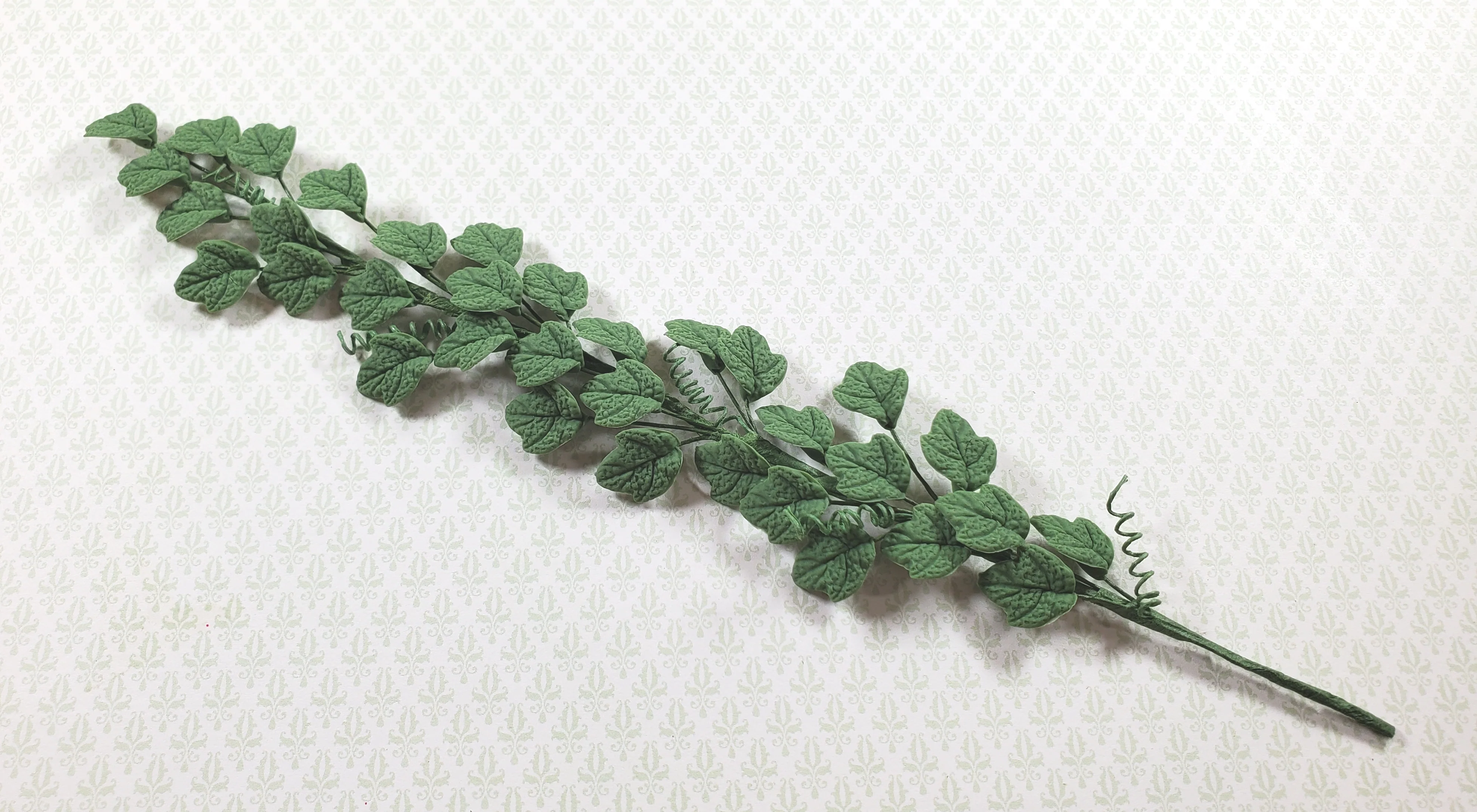 Dollhouse Leafy Vine 1:12 Scale Miniature Garden Plants - Image 2