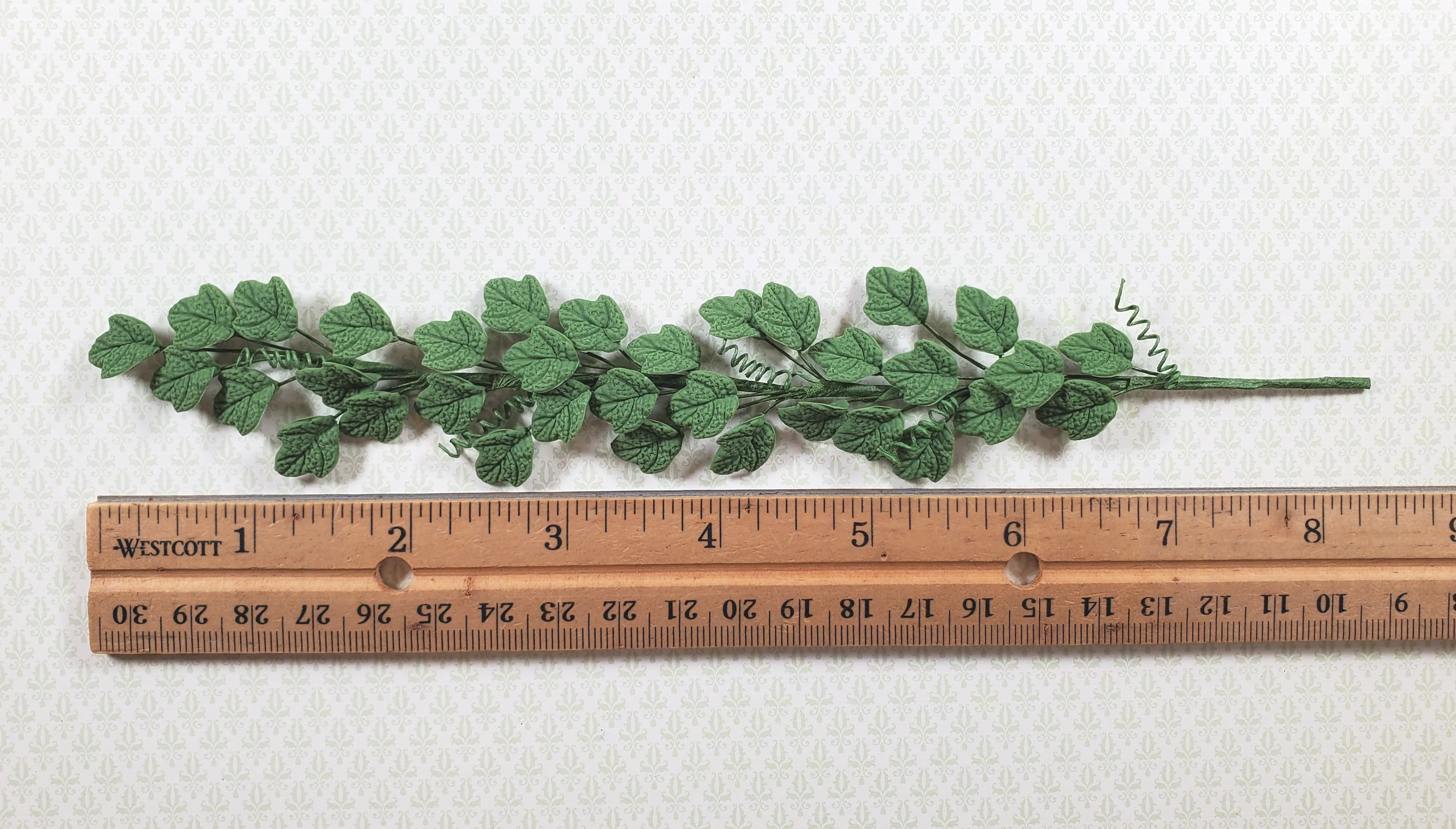 Dollhouse Leafy Vine 1:12 Scale Miniature Garden Plants - Image 3