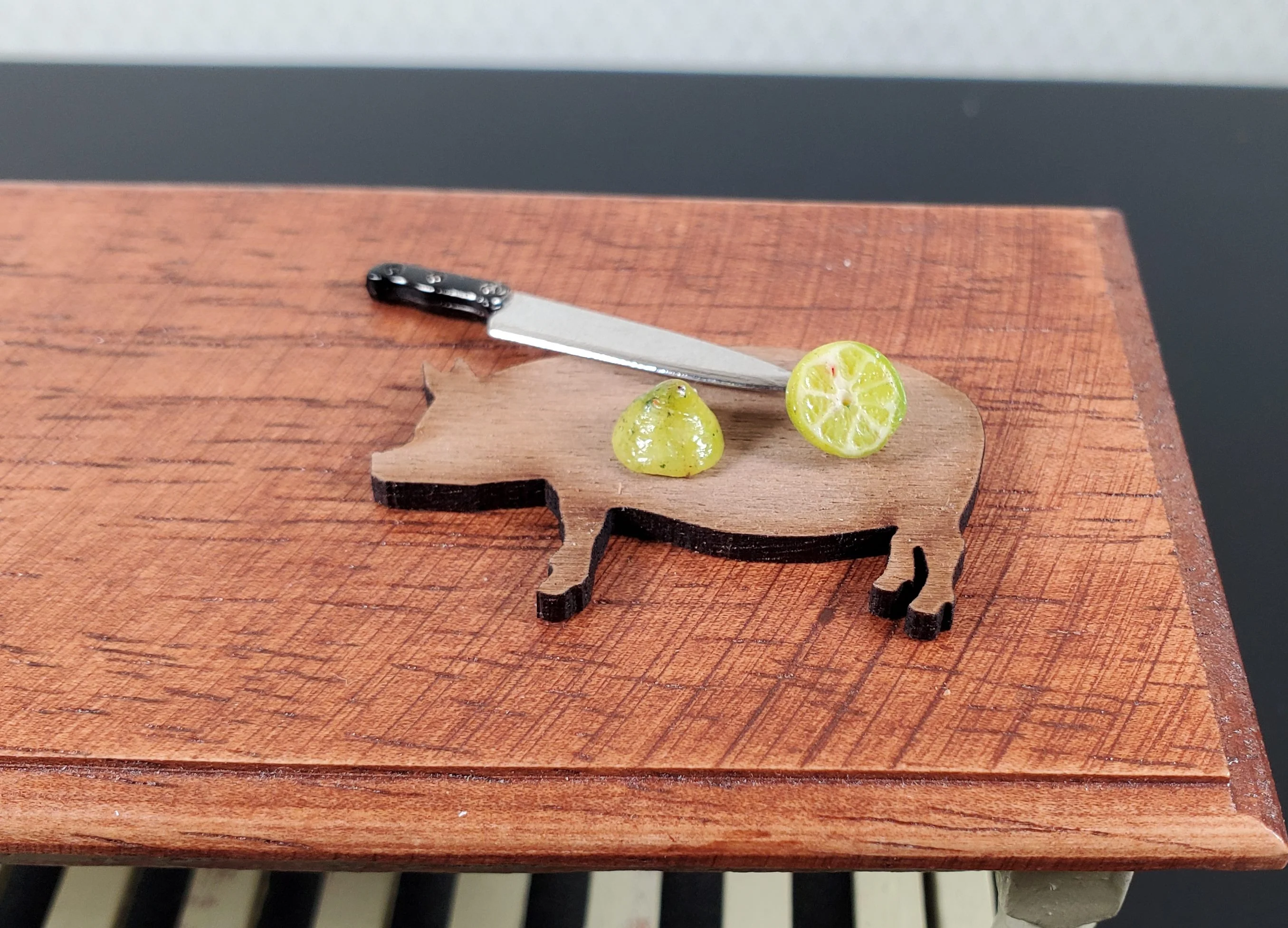 Dollhouse Lime Halves 2 Pieces 1:12 Scale Miniature Food Handmade - Image 2