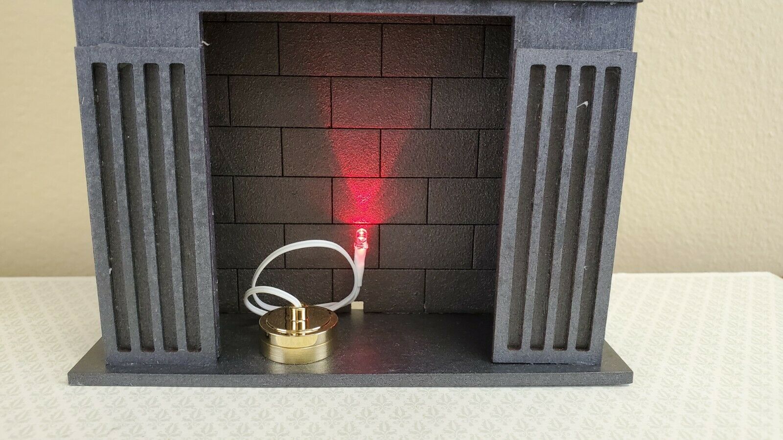 Dollhouse Miniature Battery Light Bulb RED on String for Fireplace 1:12 - Image 2