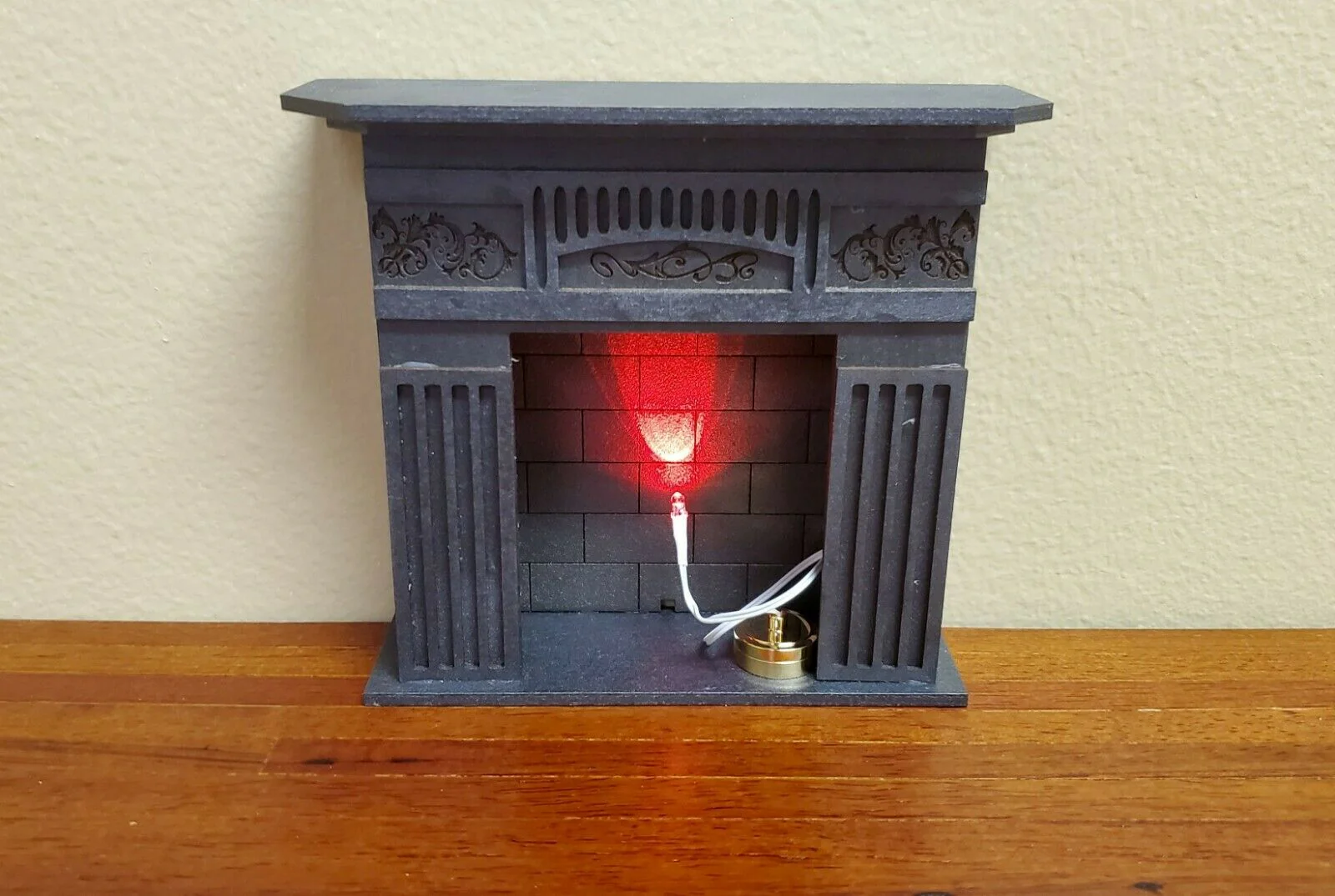 Dollhouse Miniature Battery Light Bulb RED on String for Fireplace 1:12 - Image 6