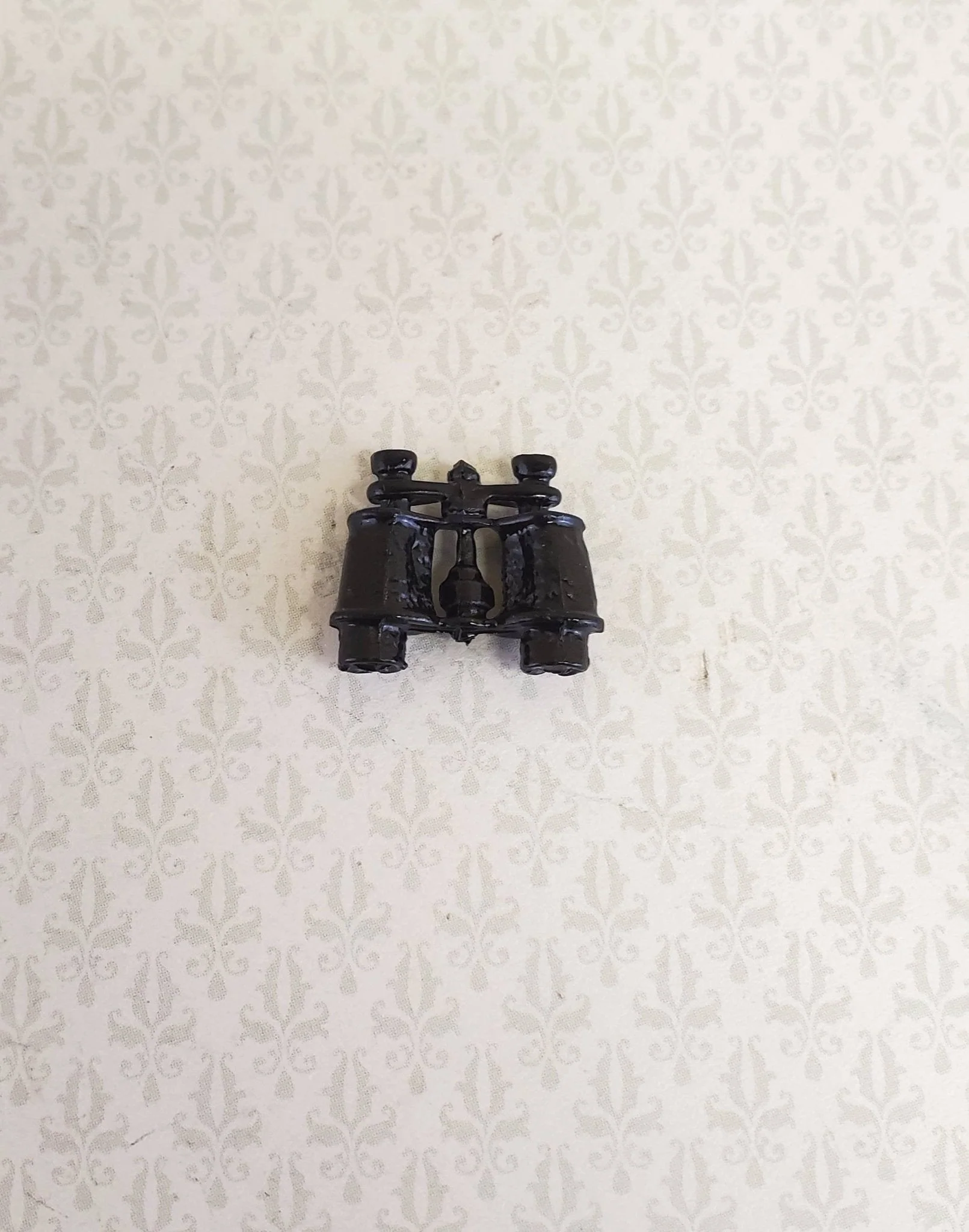 Dollhouse Miniature Binoculars Black Metal 1:12 Scale
