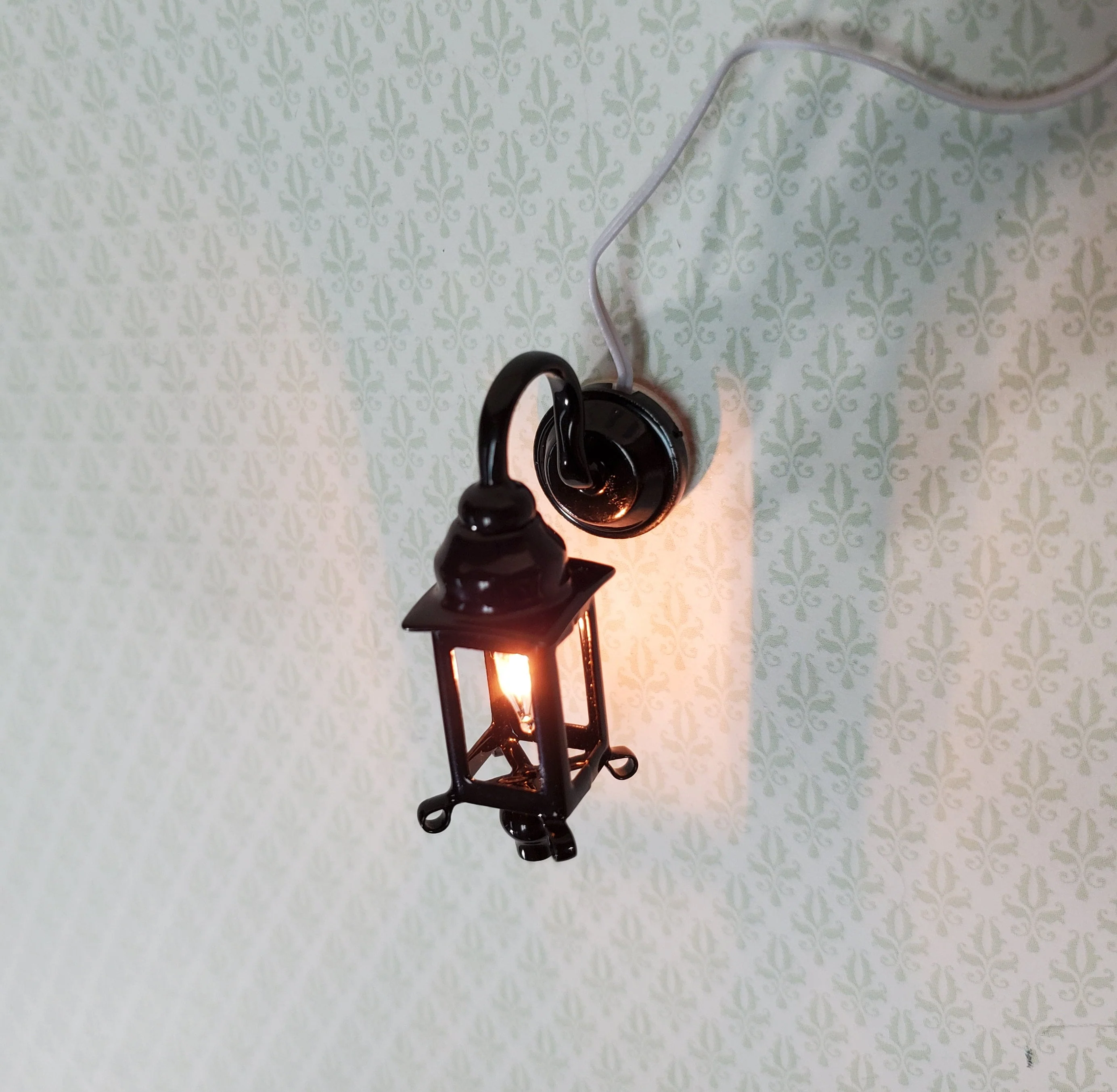 Dollhouse Miniature Black Coach Lamp Sconce 1:12 Scale 12 Volt Electric with Plug Porch Light - Image 3