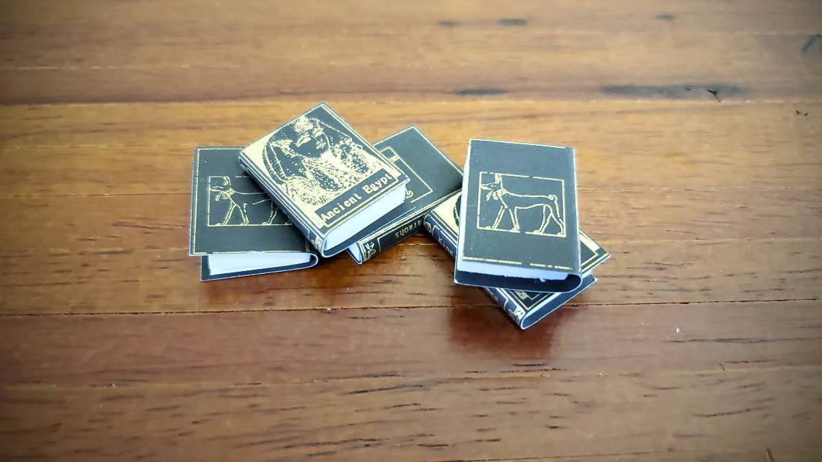 Dollhouse Miniature Book Set x5 Ancient Egypt 1:12 Scale (blank inside) - Image 3