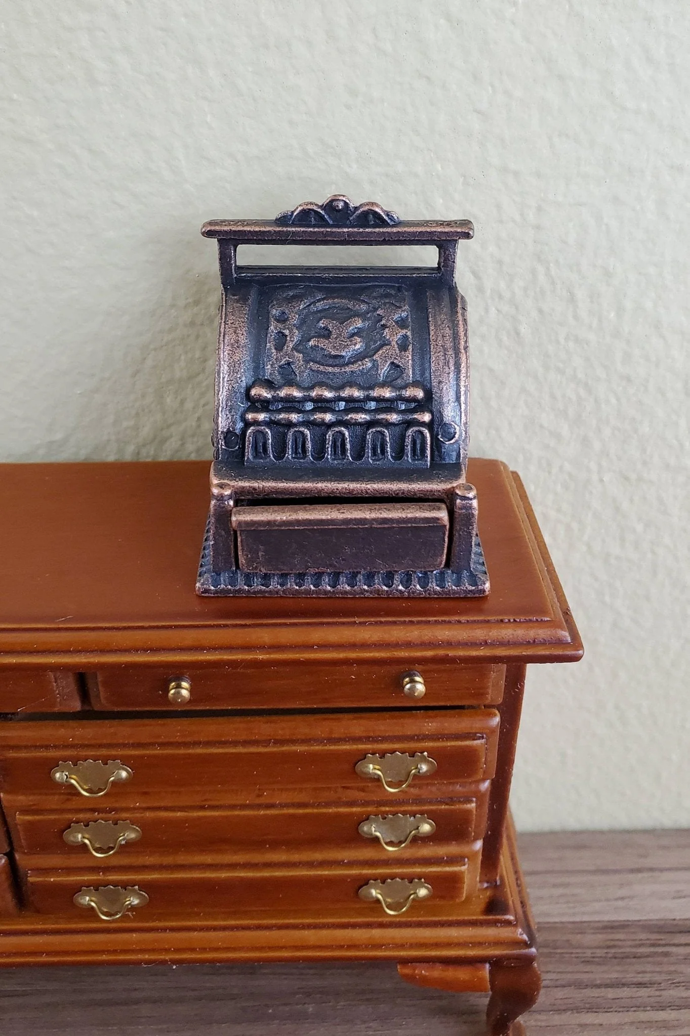 Dollhouse Miniature Cash Register Till Bronze Vintage Style Metal 1:12 Scale Opening Drawer