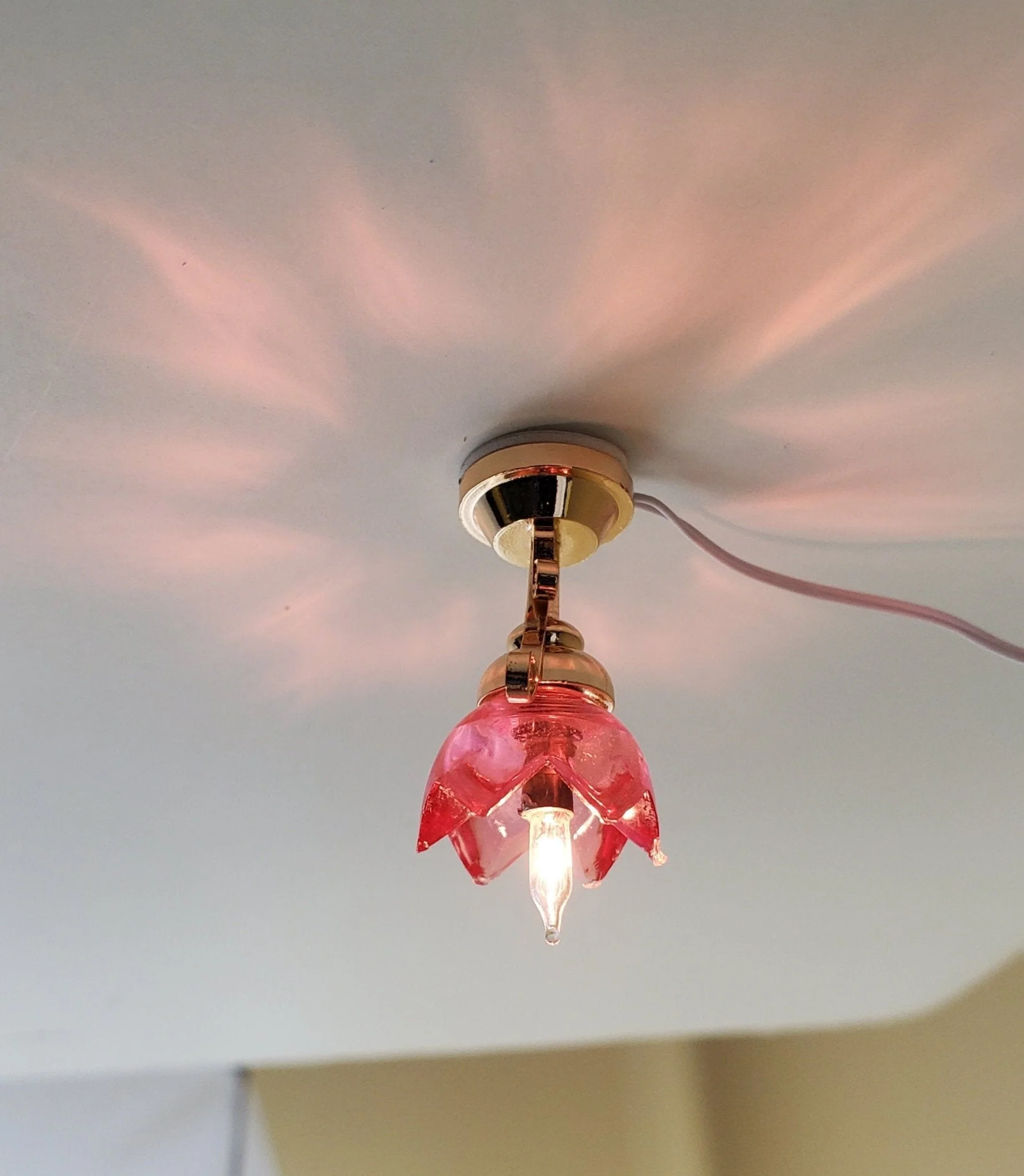 Dollhouse Miniature Ceiling Light Pink Lily Flower Shade Gold 12 Volt 1:12 - Image 3